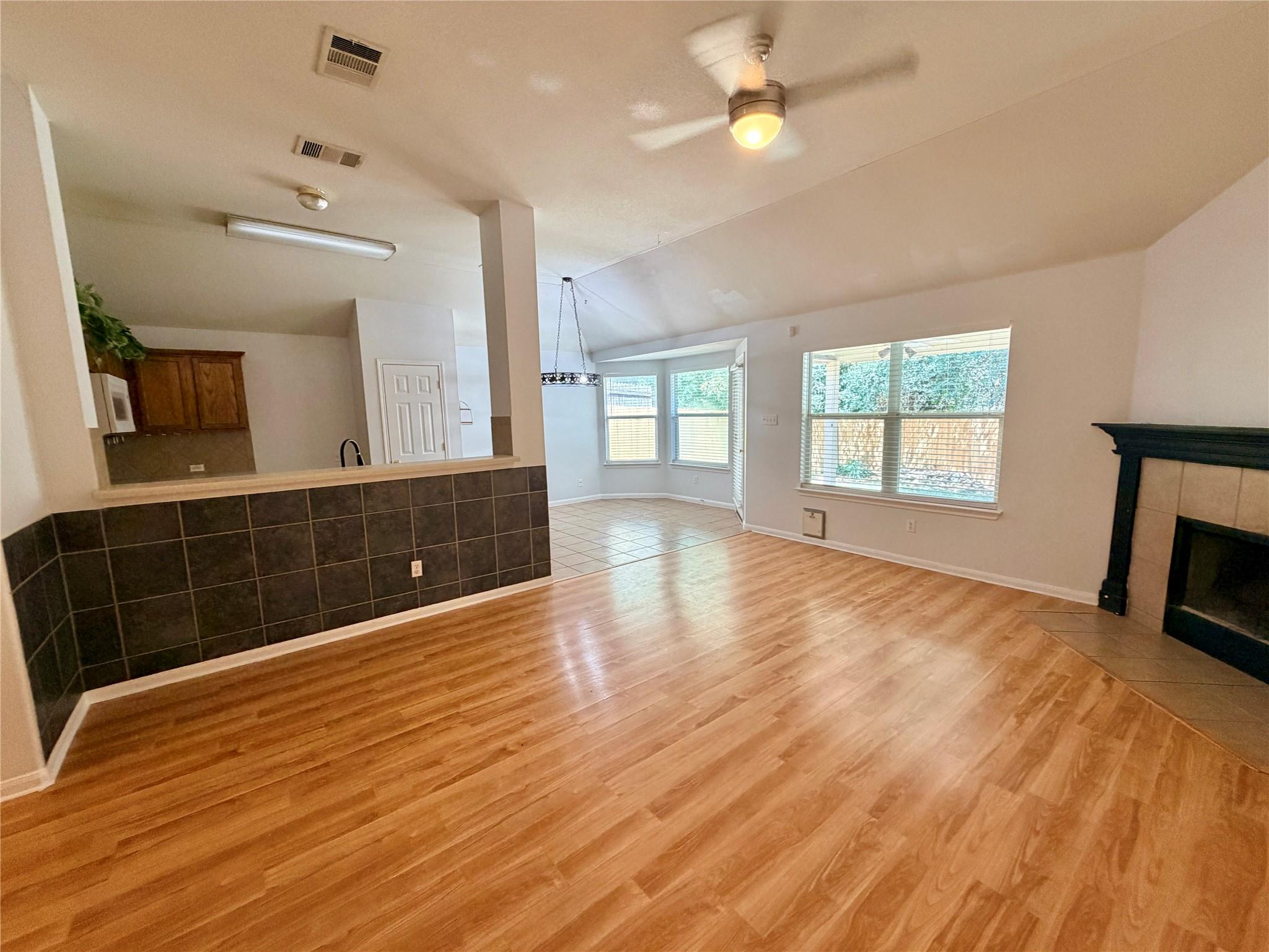 1517 Hawk Dr Property Photo 6