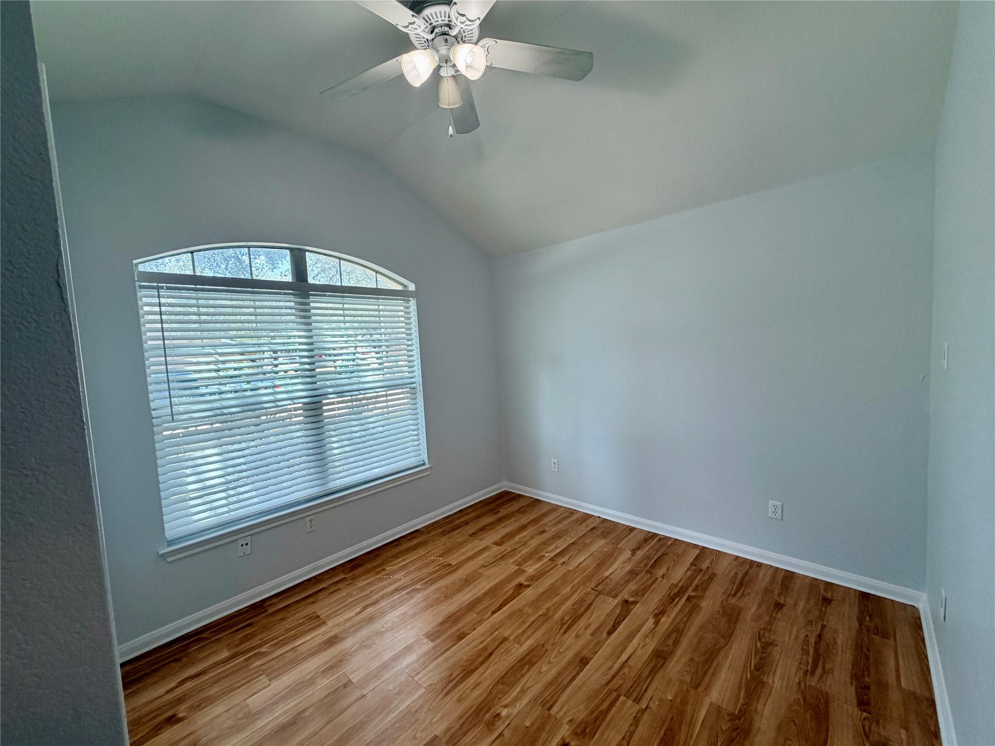 1517 Hawk Dr Property Photo 16