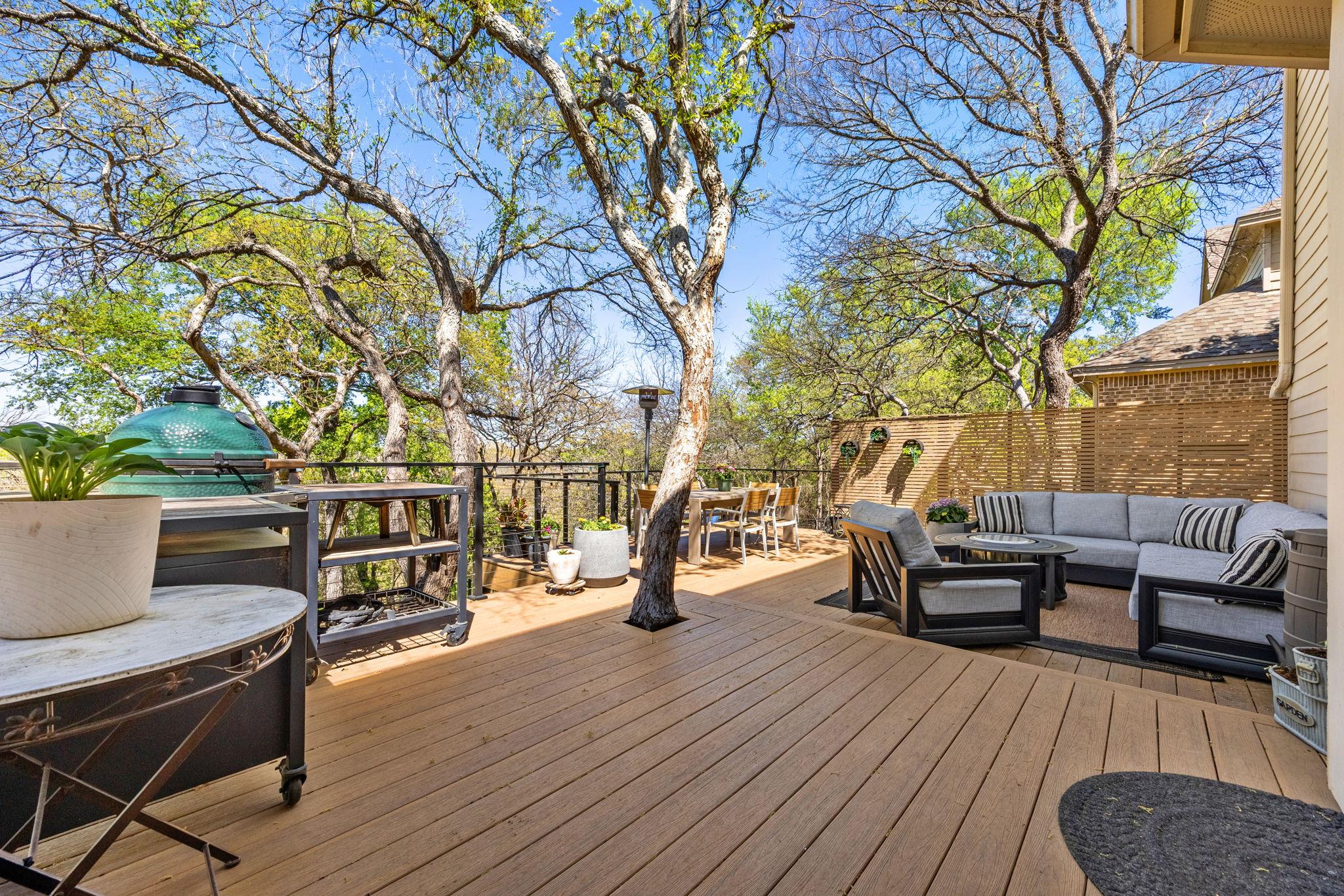 128 Las Colinas Dr Property Photo 2