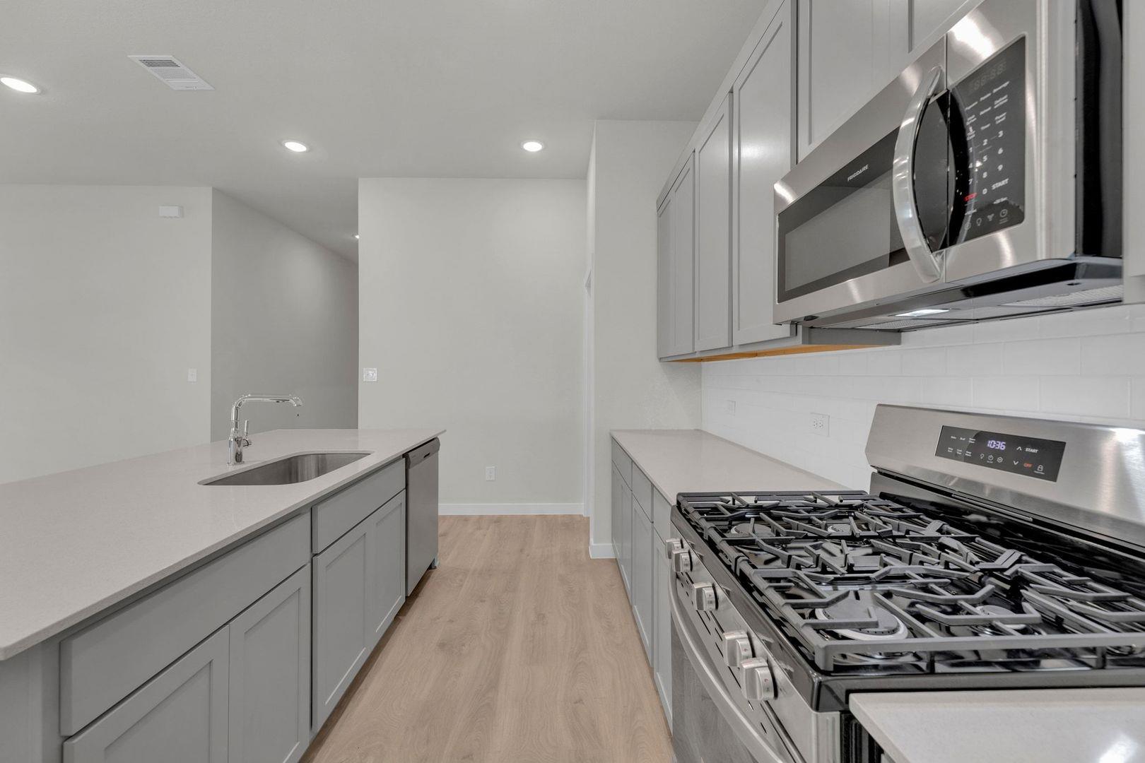 106 Melrose St Property Photo 11