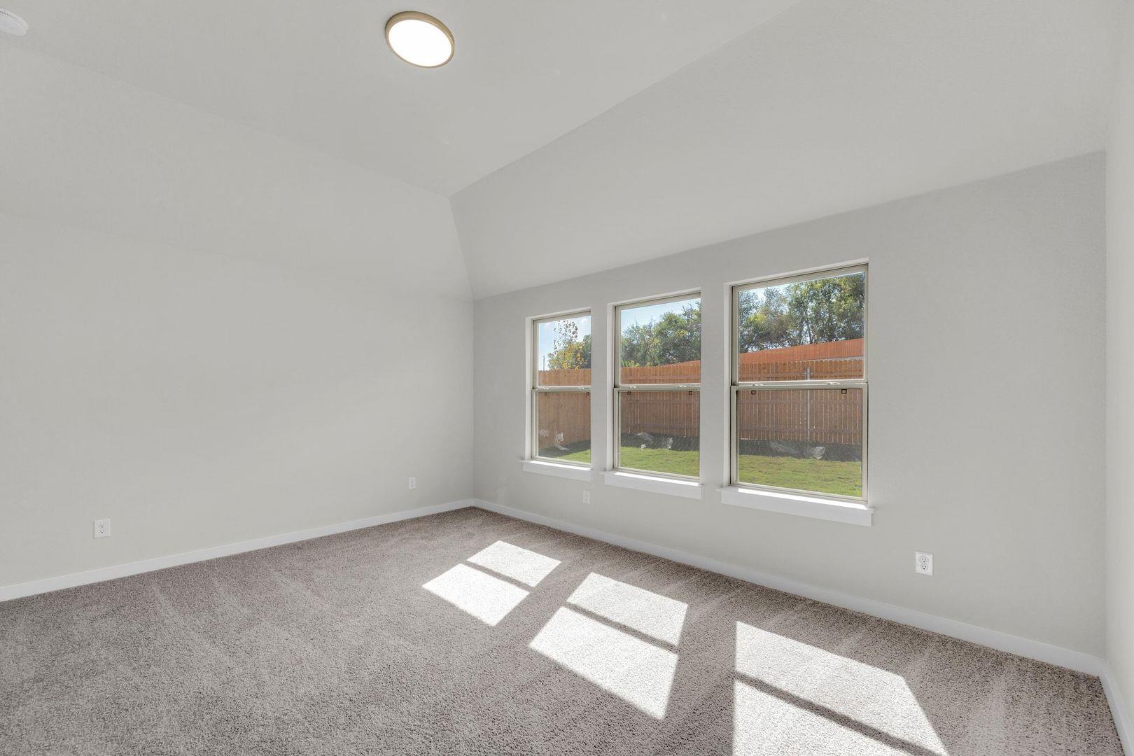 106 Melrose St Property Photo 12