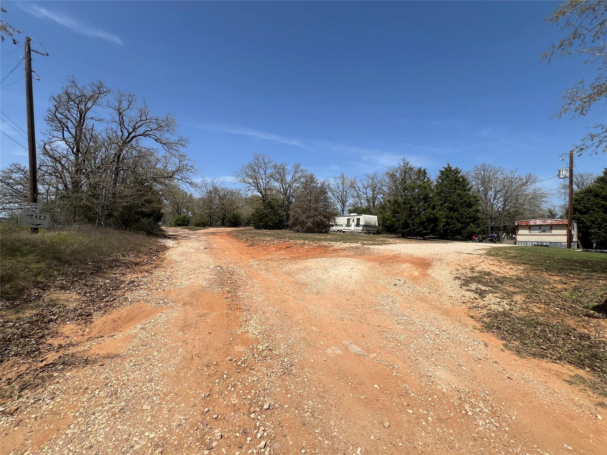 1001 Willow Creek Dr Property Photo 6