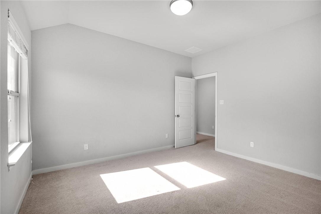 4166 Kingsley Ave Property Photo 12