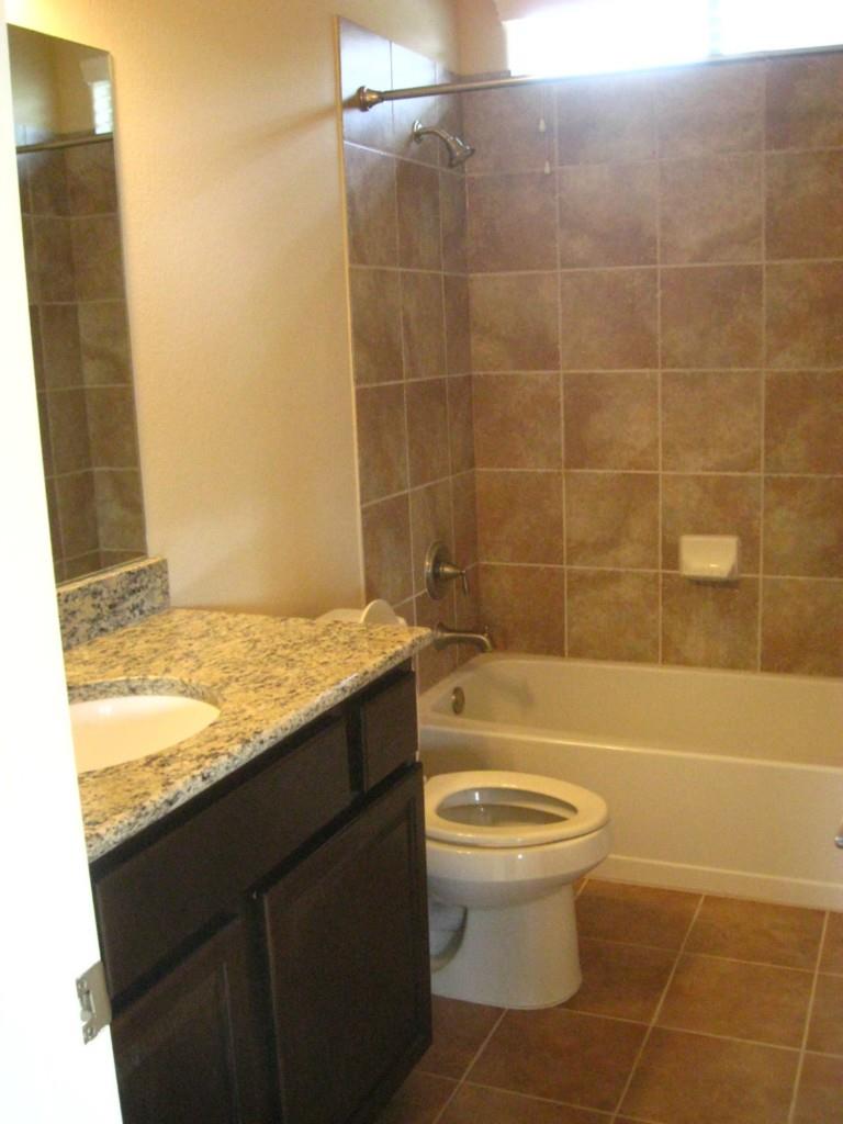 12704 Venice Ln Property Photo 14