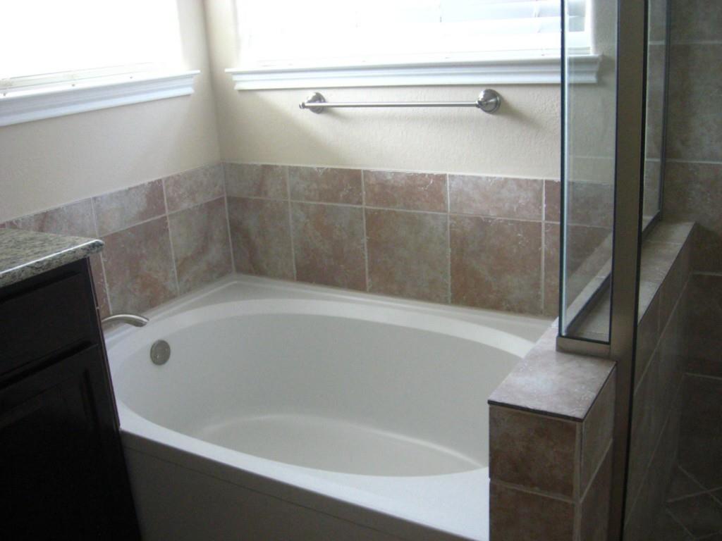 12704 Venice Ln Property Photo 17