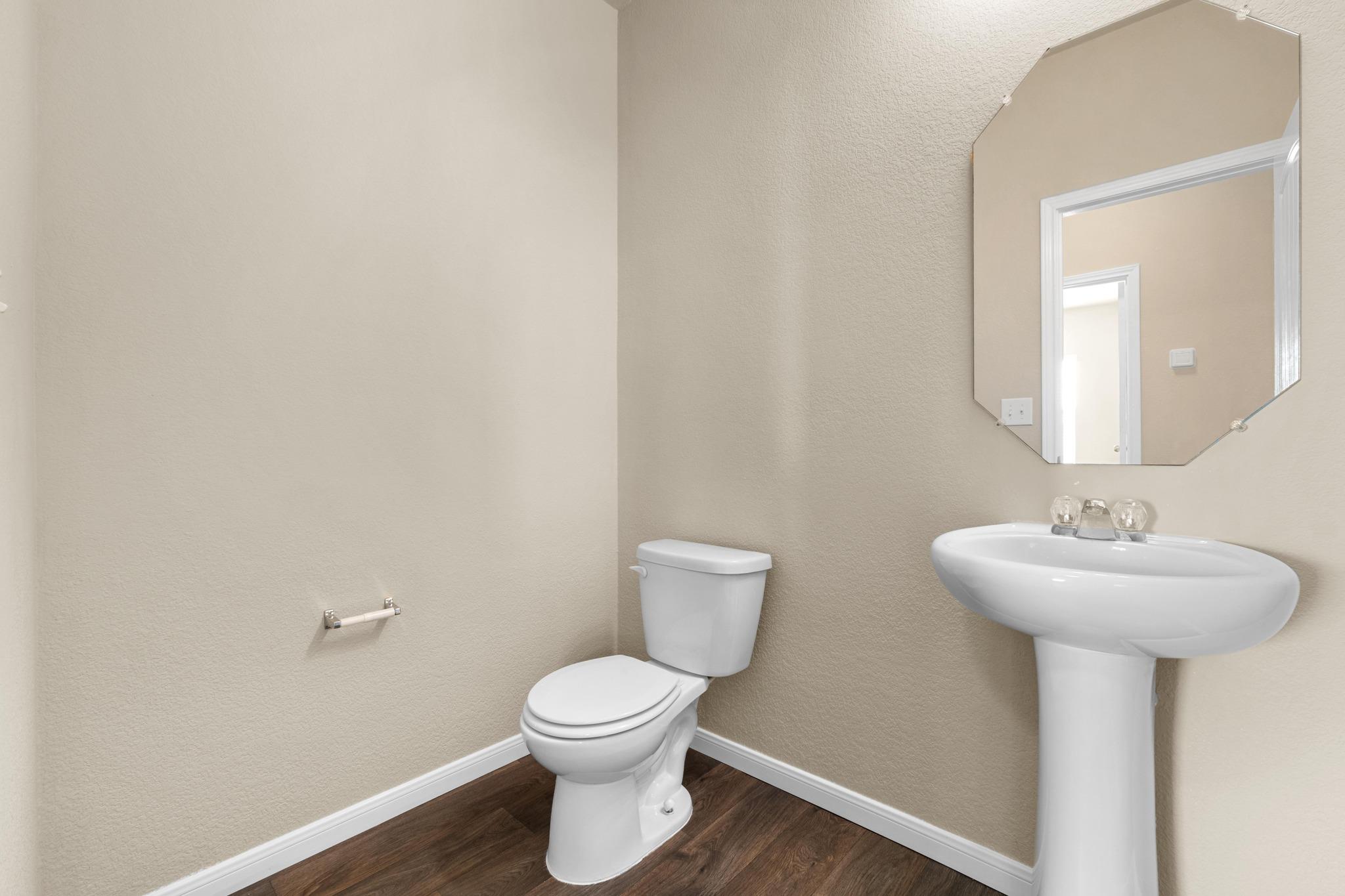 15001 Jolynn St Property Photo 19