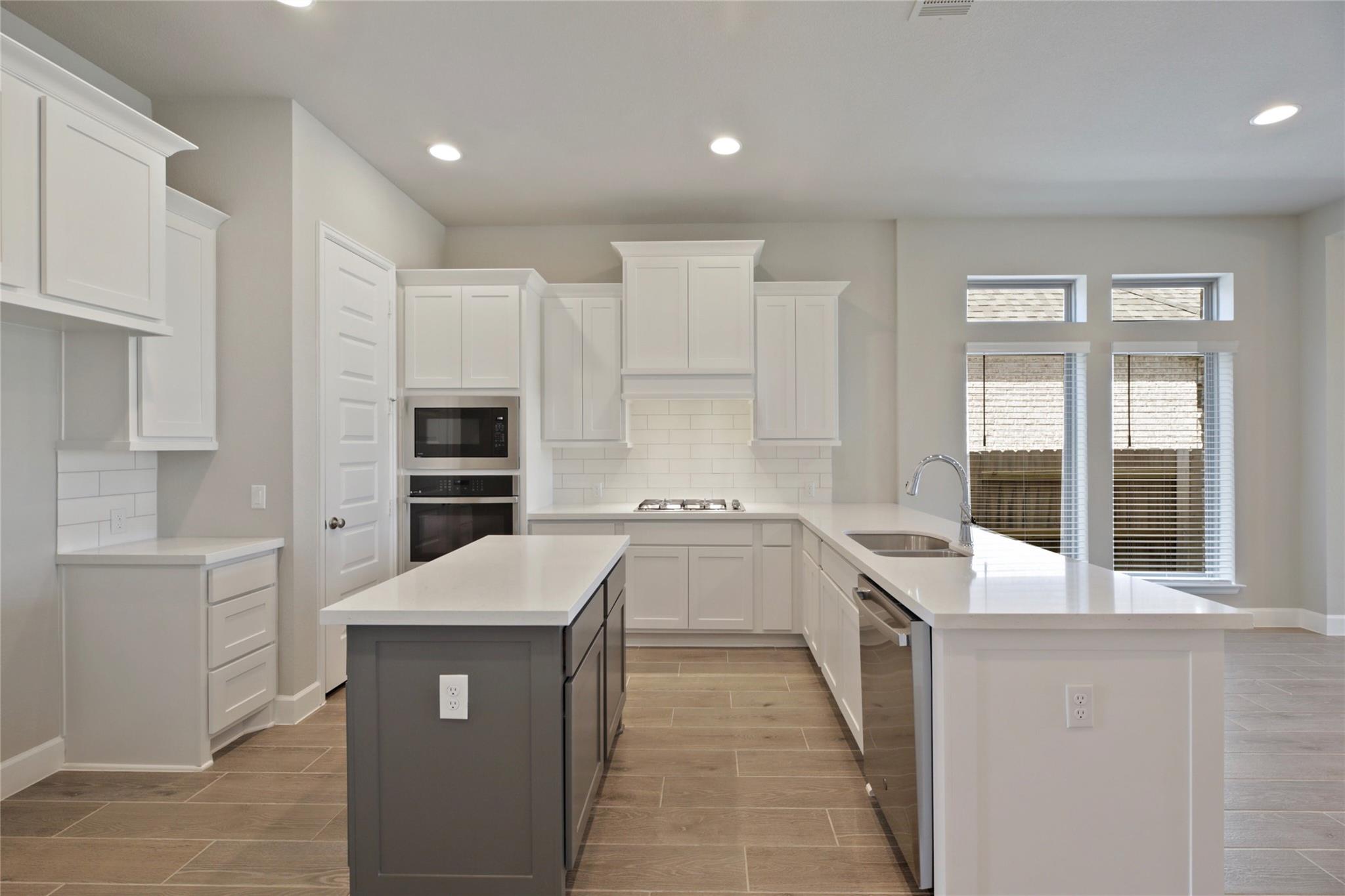 104 Chinaberry Bnd Property Photo 7