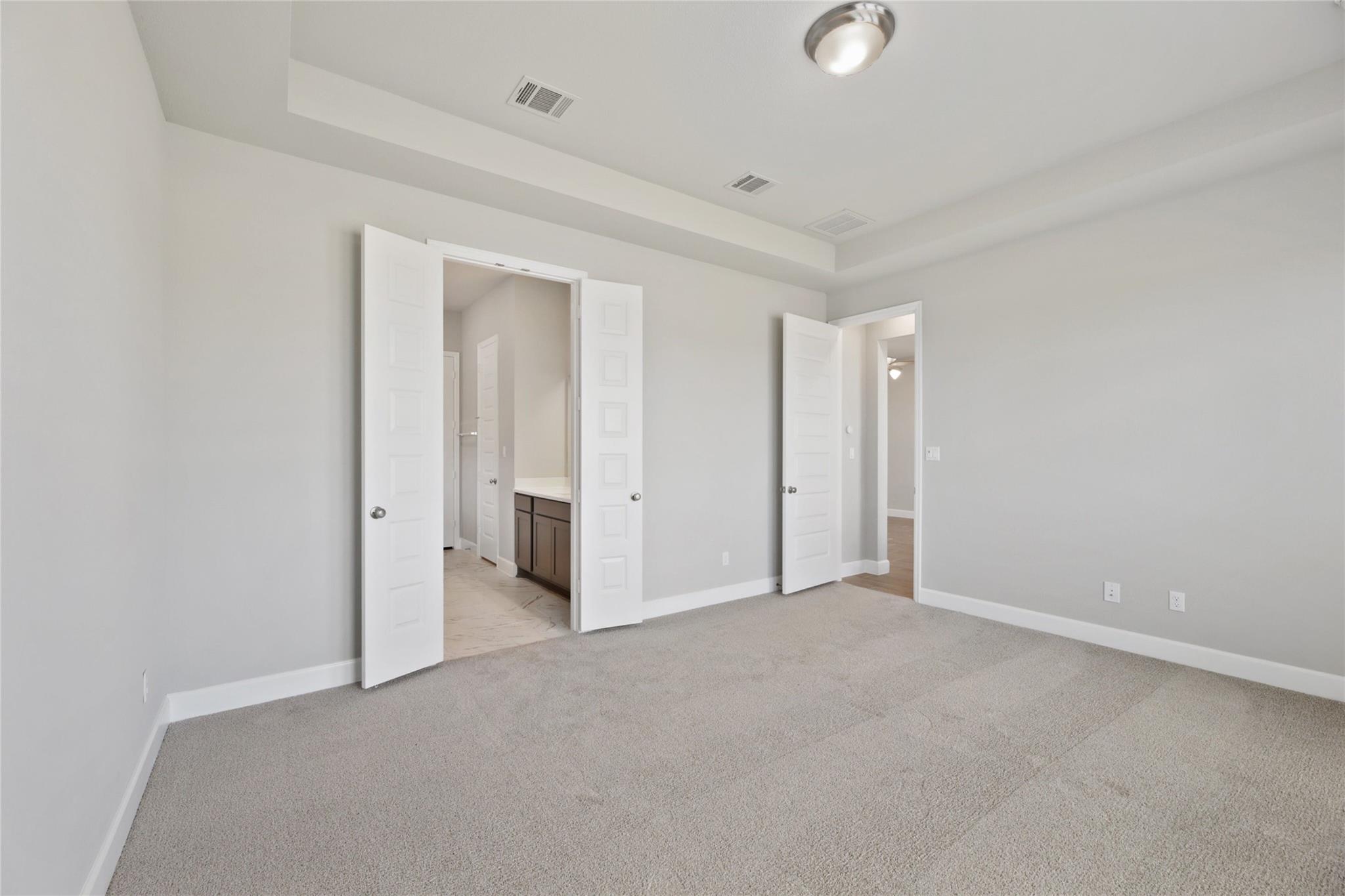 104 Chinaberry Bnd Property Photo 13