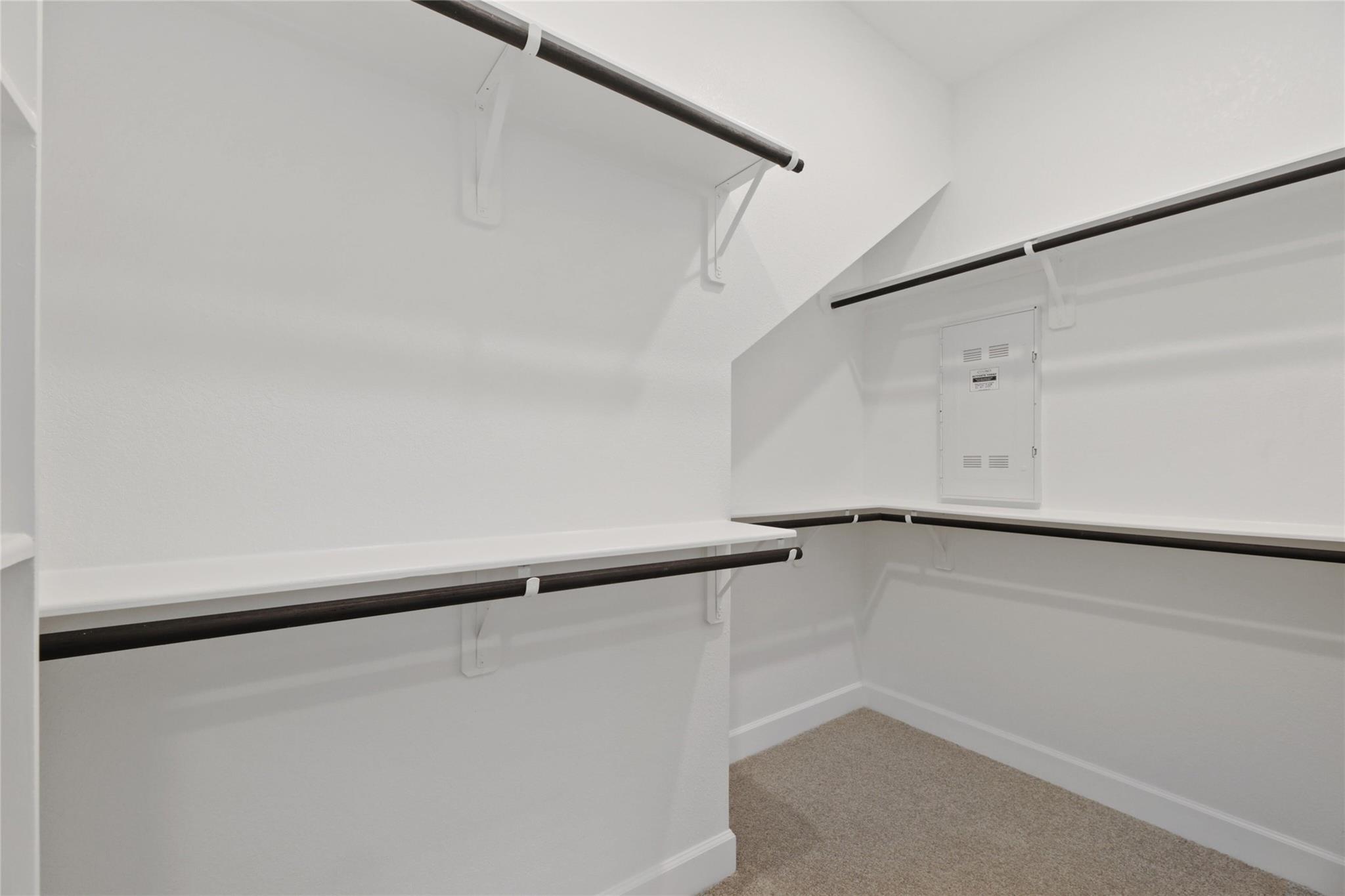 104 Chinaberry Bnd Property Photo 16