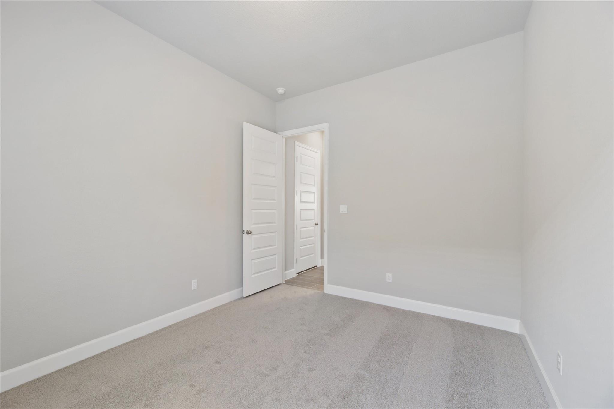 104 Chinaberry Bnd Property Photo 19