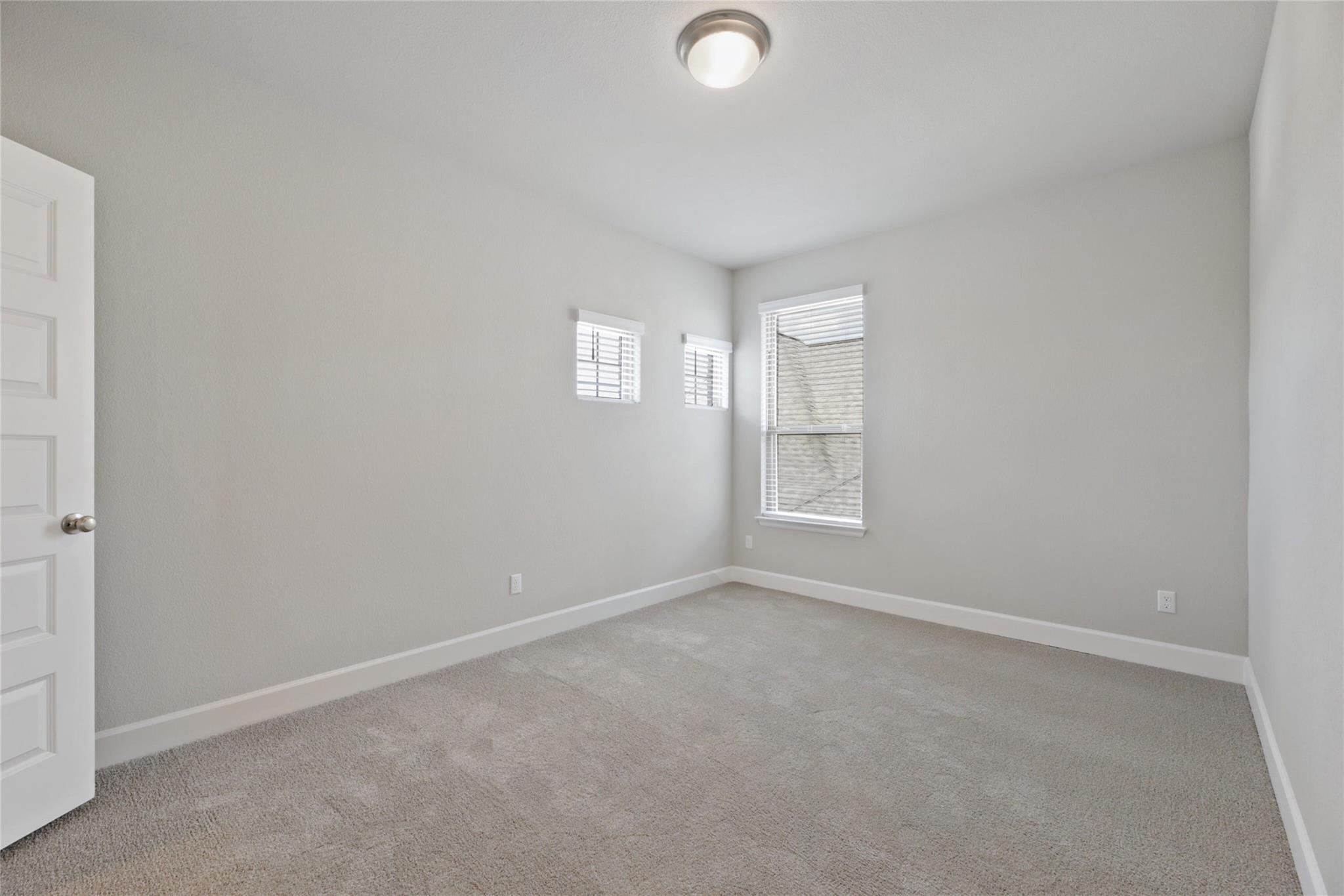 104 Chinaberry Bnd Property Photo 23