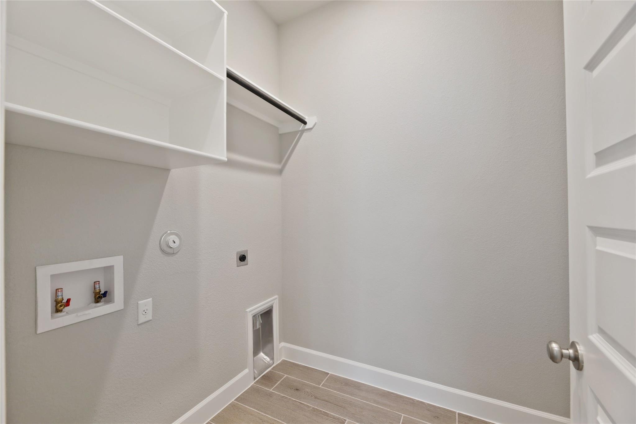 104 Chinaberry Bnd Property Photo 27