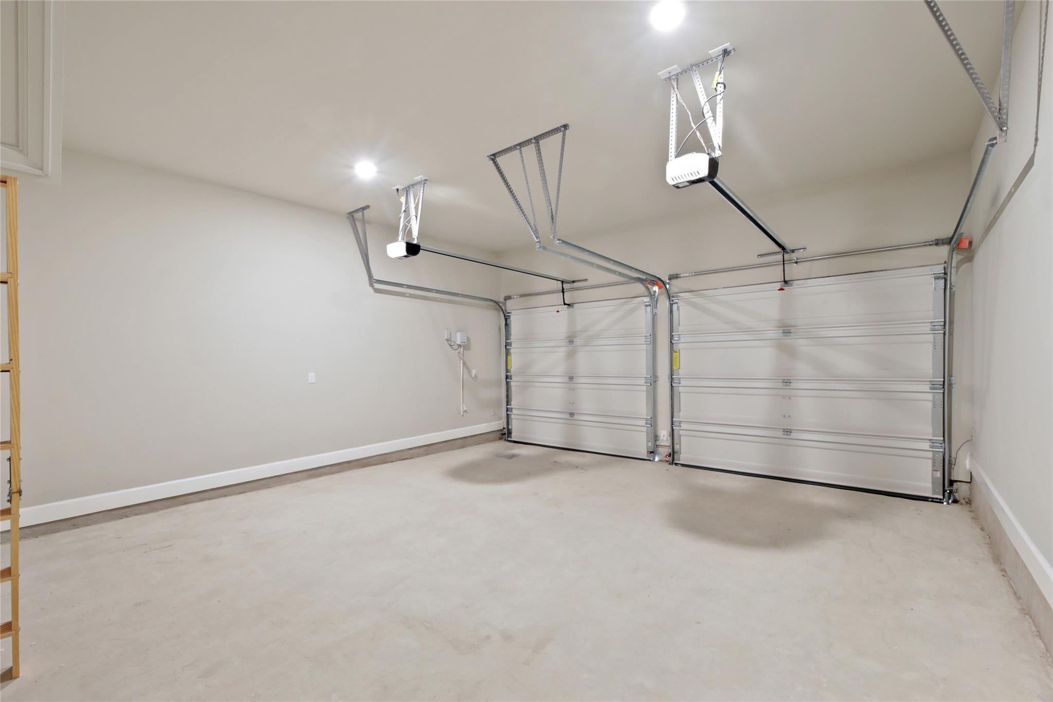 104 Chinaberry Bnd Property Photo 28