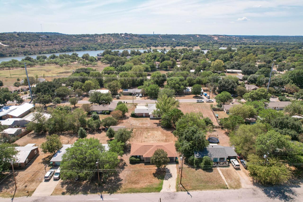 1108 Cedar Dr Property Photo 3