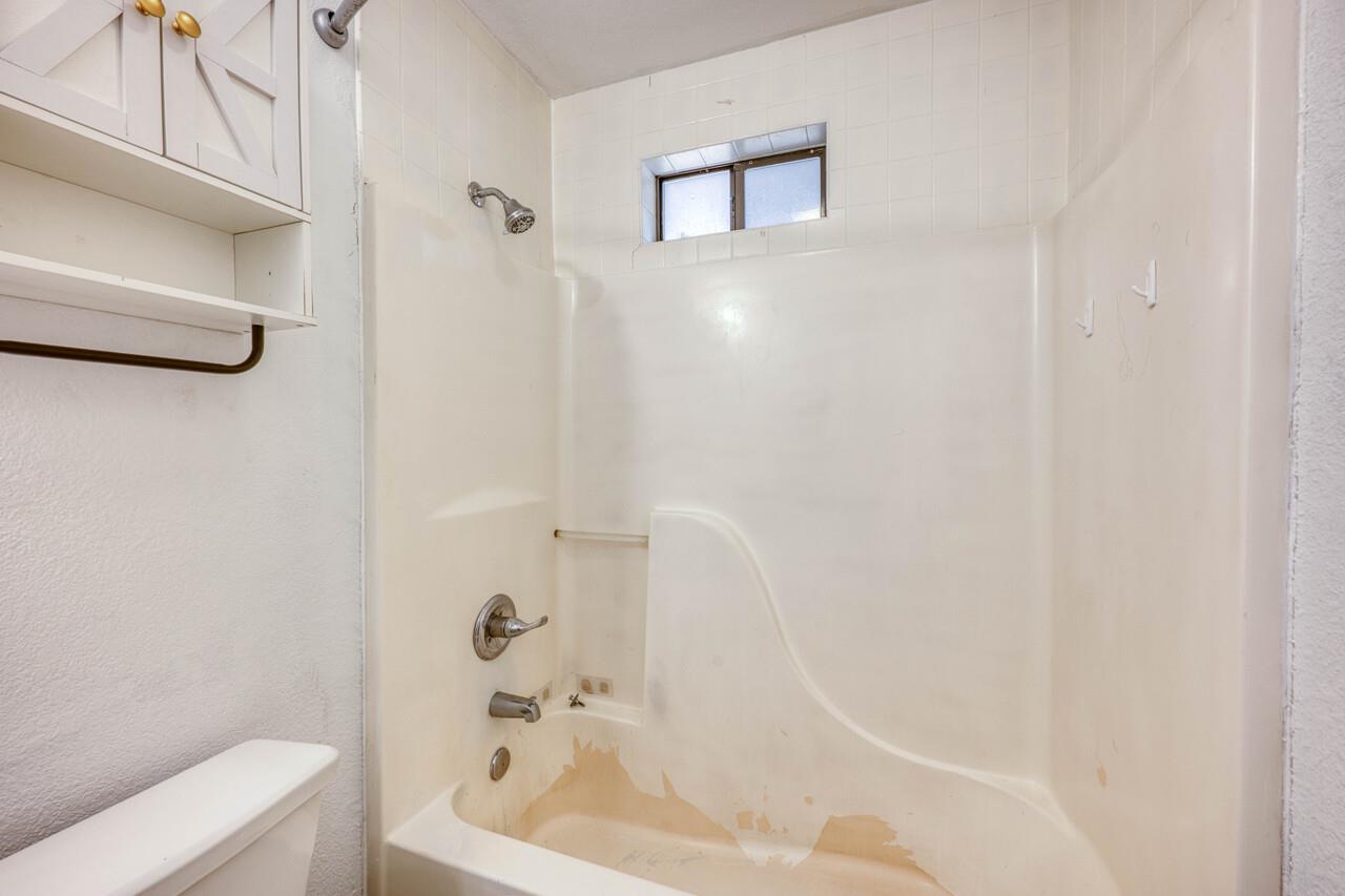 1108 Cedar Dr Property Photo 23