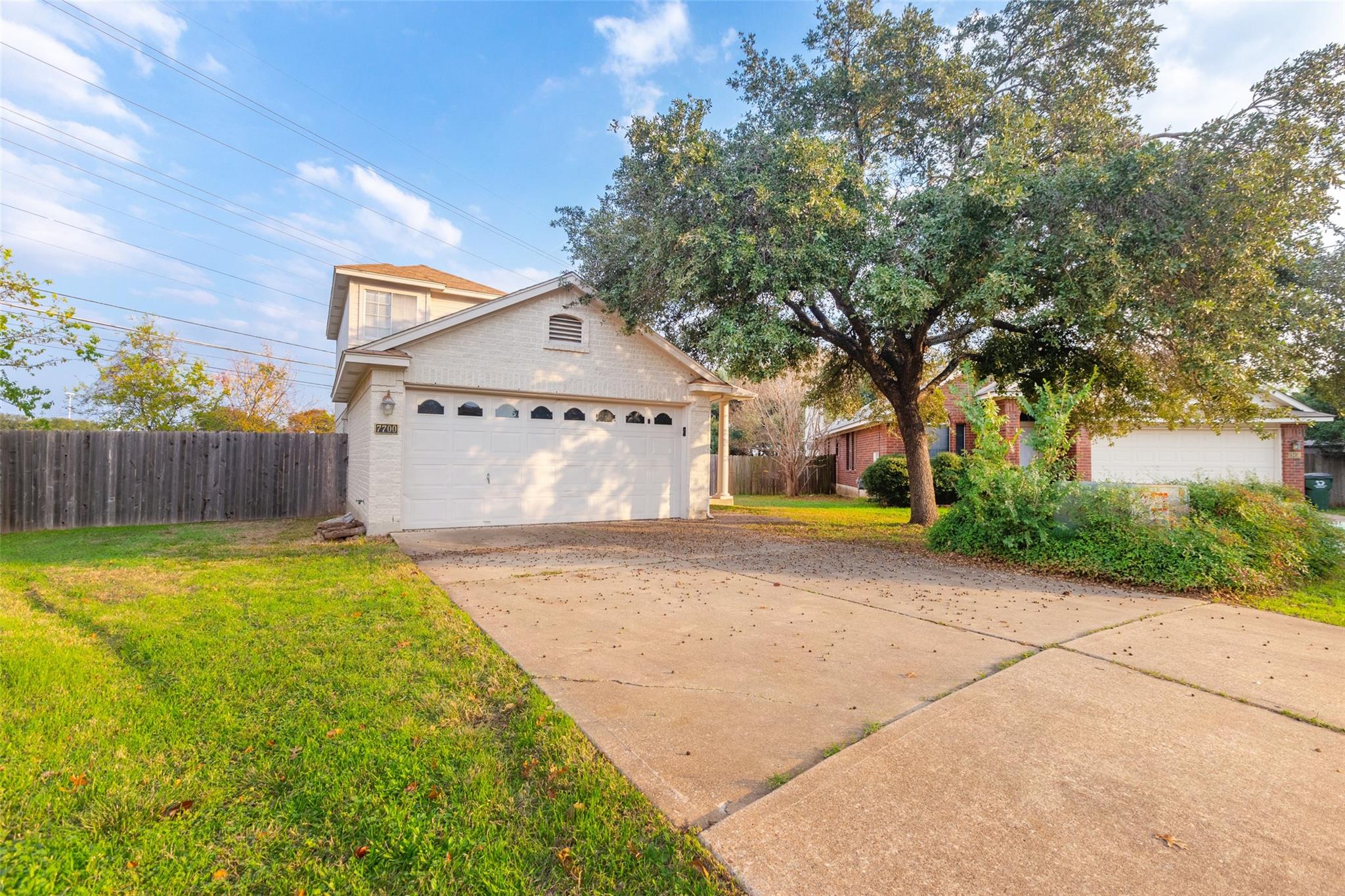 7700 Portland Trl Property Photo
