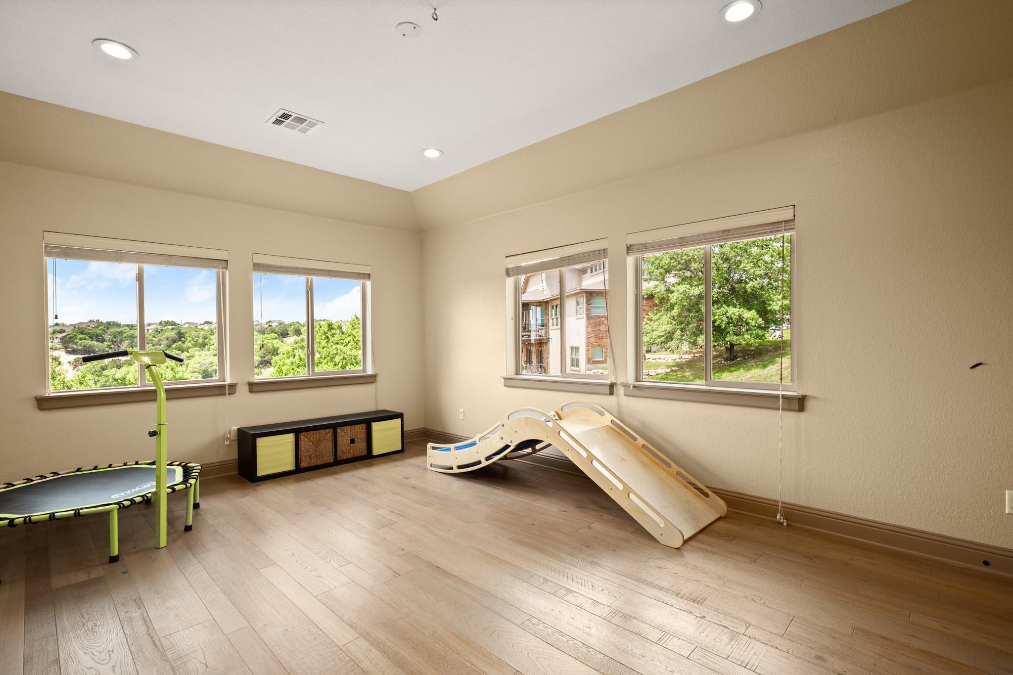 2502 Highland Trl Property Photo 23