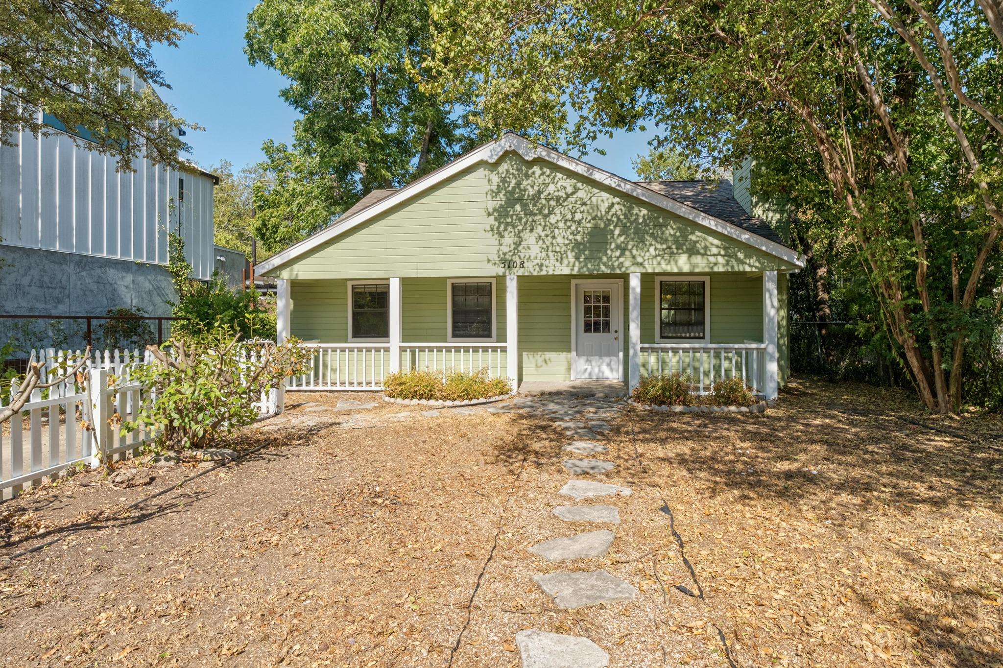 5108 Avenue H None Property Photo 8