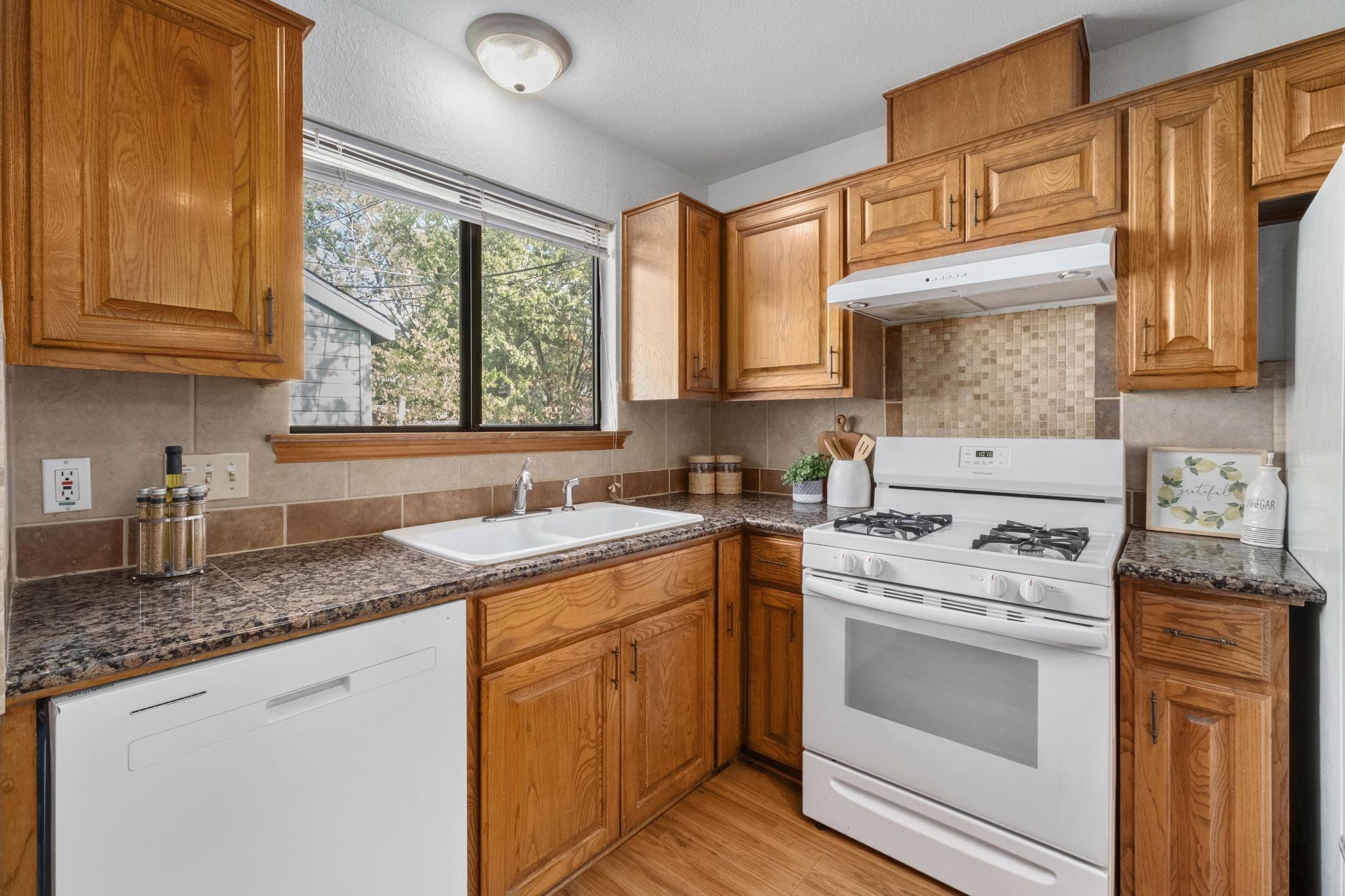 5108 Avenue H None Property Photo 13