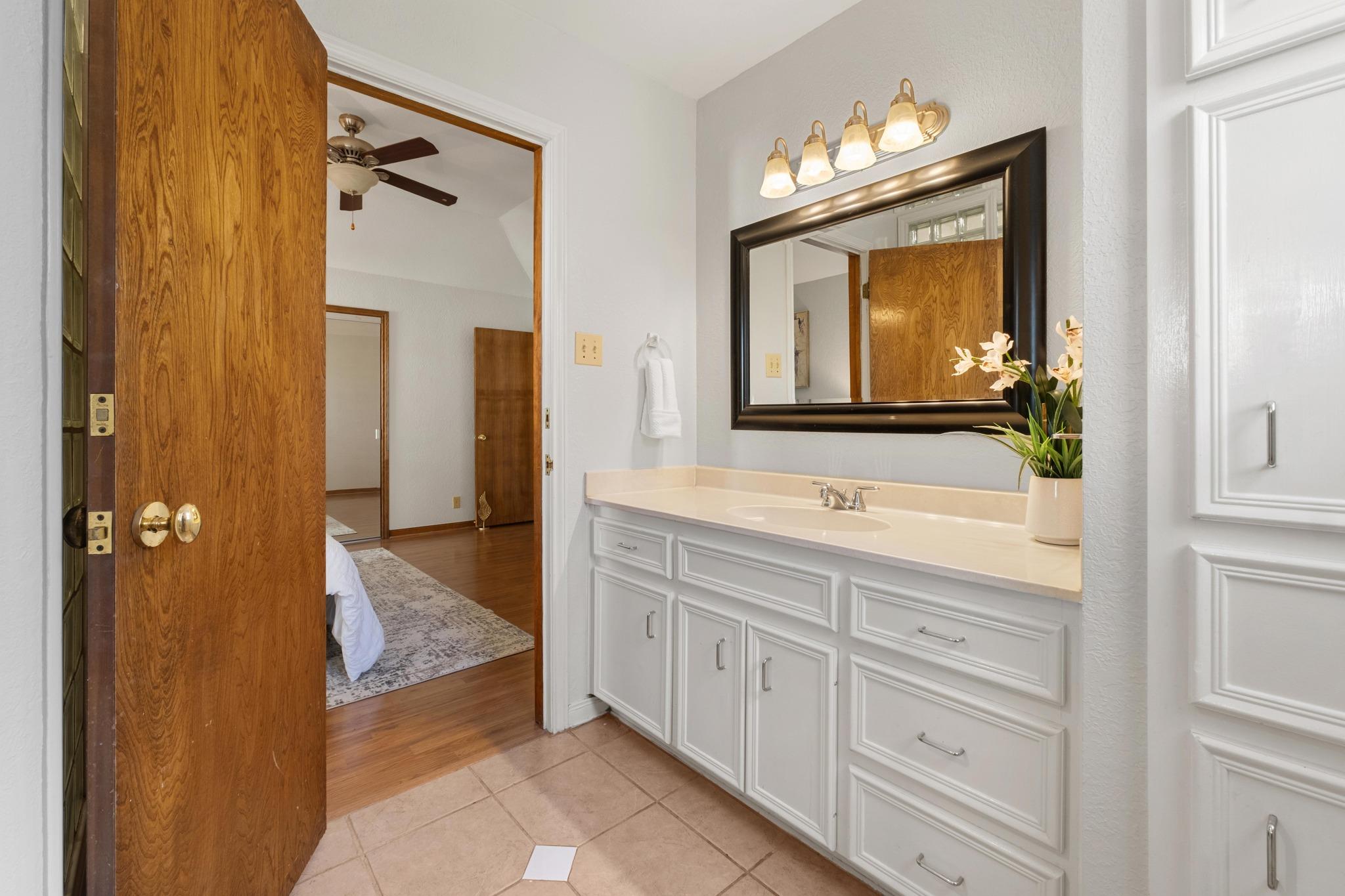 5108 Avenue H None Property Photo 23