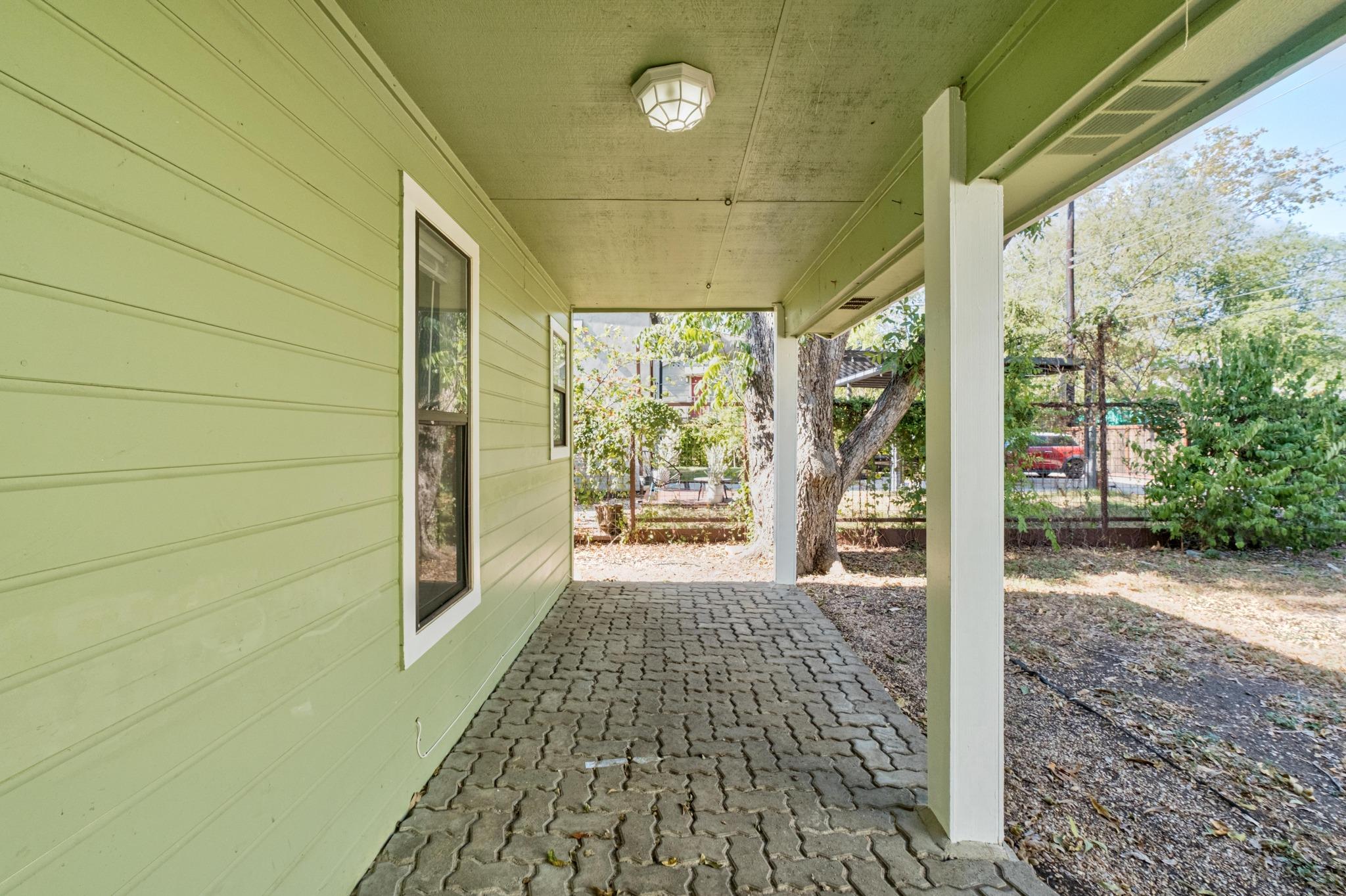 5108 Avenue H None Property Photo 37