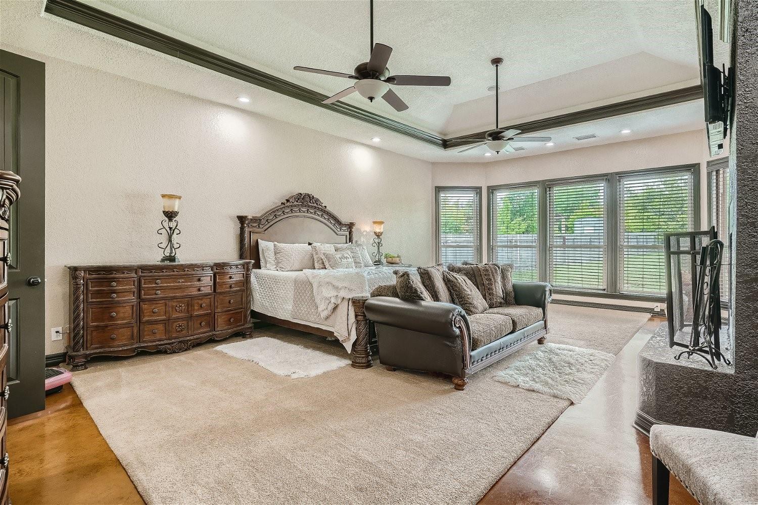 15207 Nightingale Ln Property Photo 14