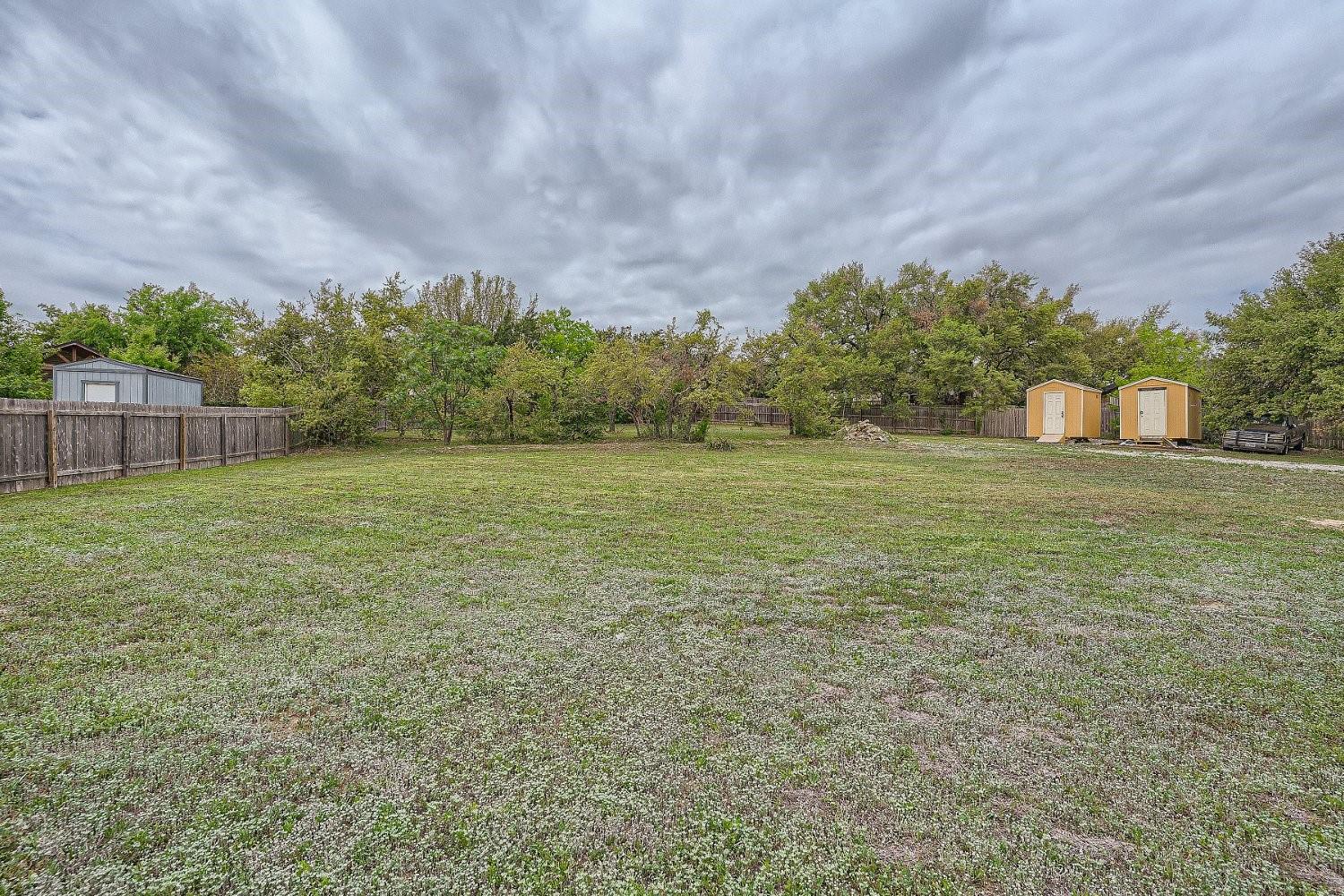 15207 Nightingale Ln Property Photo 25