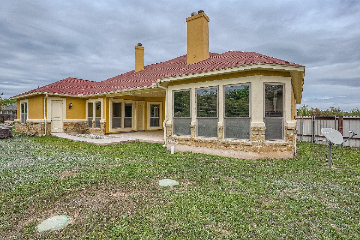 15207 Nightingale Ln Property Photo 26