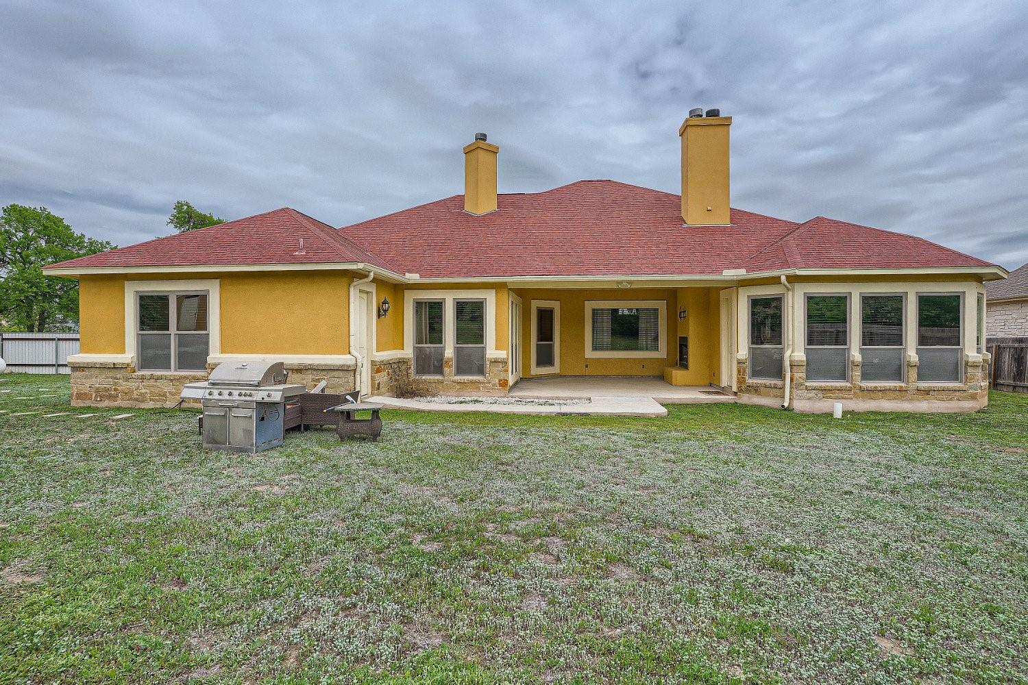 15207 Nightingale Ln Property Photo 27