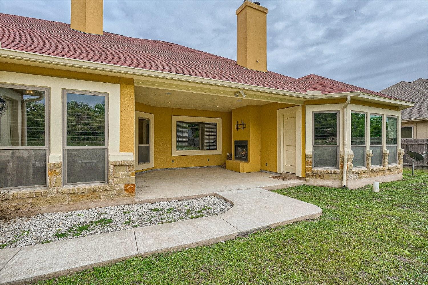 15207 Nightingale Ln Property Photo 28