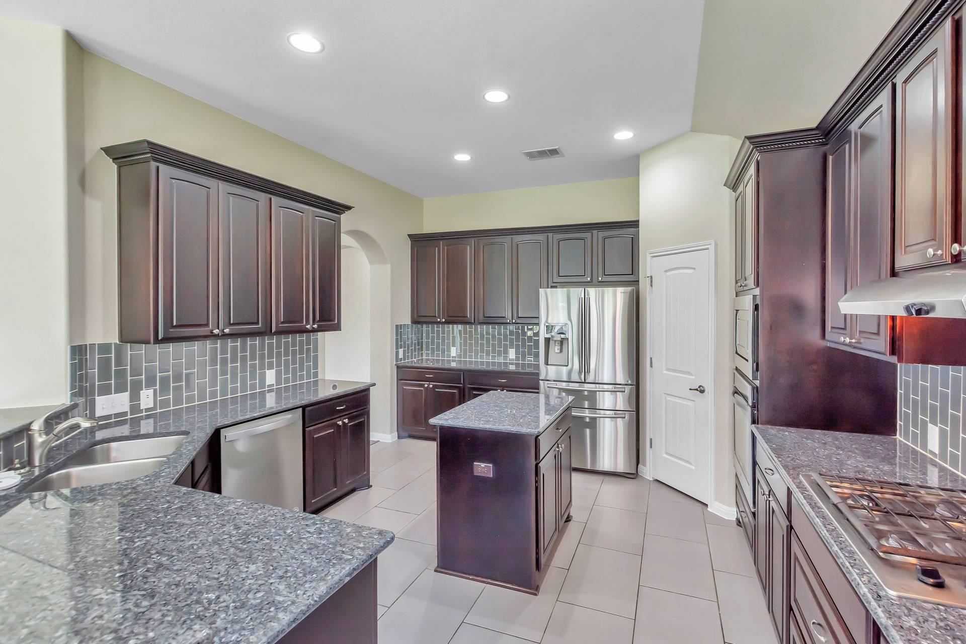 101 Dasher Dr Property Photo 8