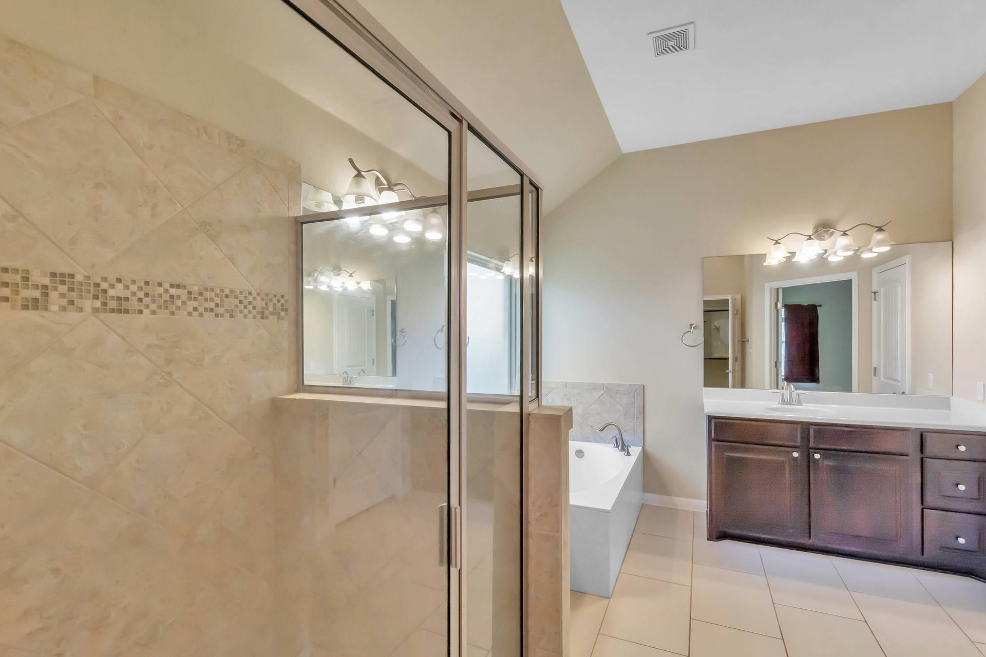 101 Dasher Dr Property Photo 18