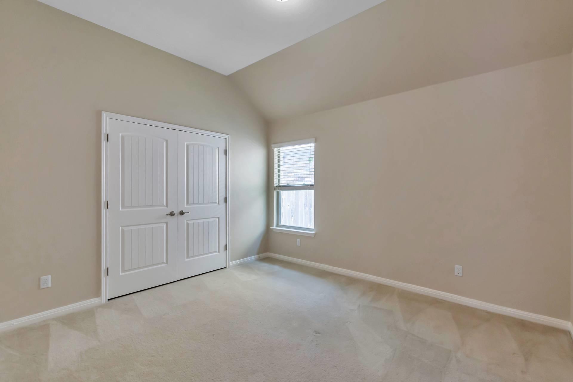 101 Dasher Dr Property Photo 24