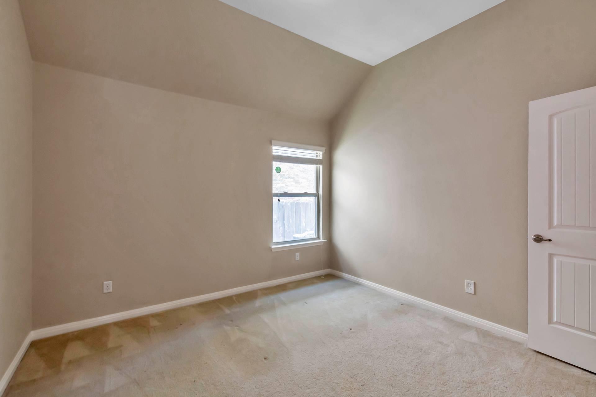 101 Dasher Dr Property Photo 25