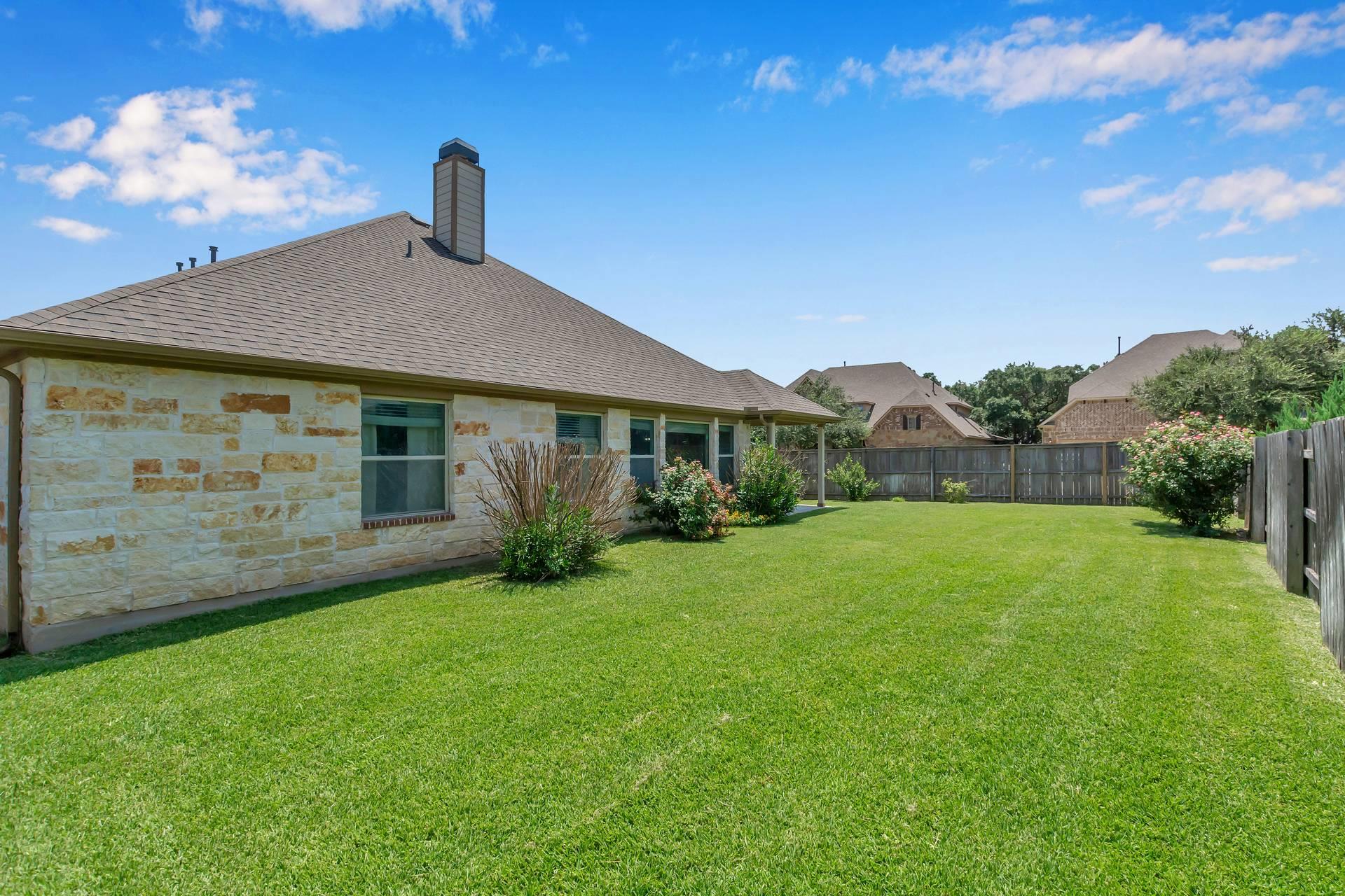 101 Dasher Dr Property Photo 30