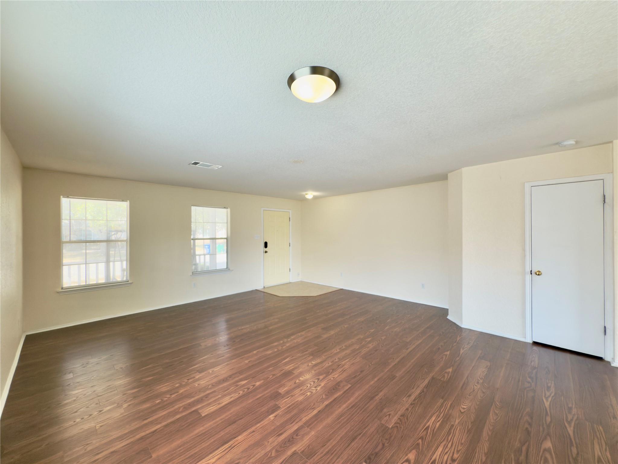 17125 Dashwood Creek Dr Property Photo 5