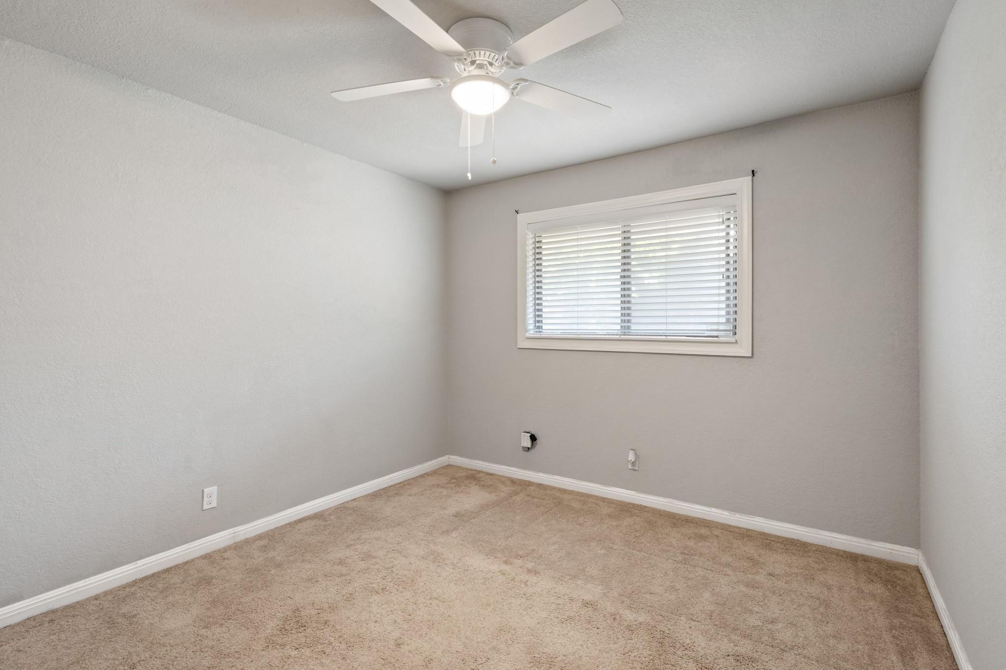 310 De Soto Dr Property Photo 20