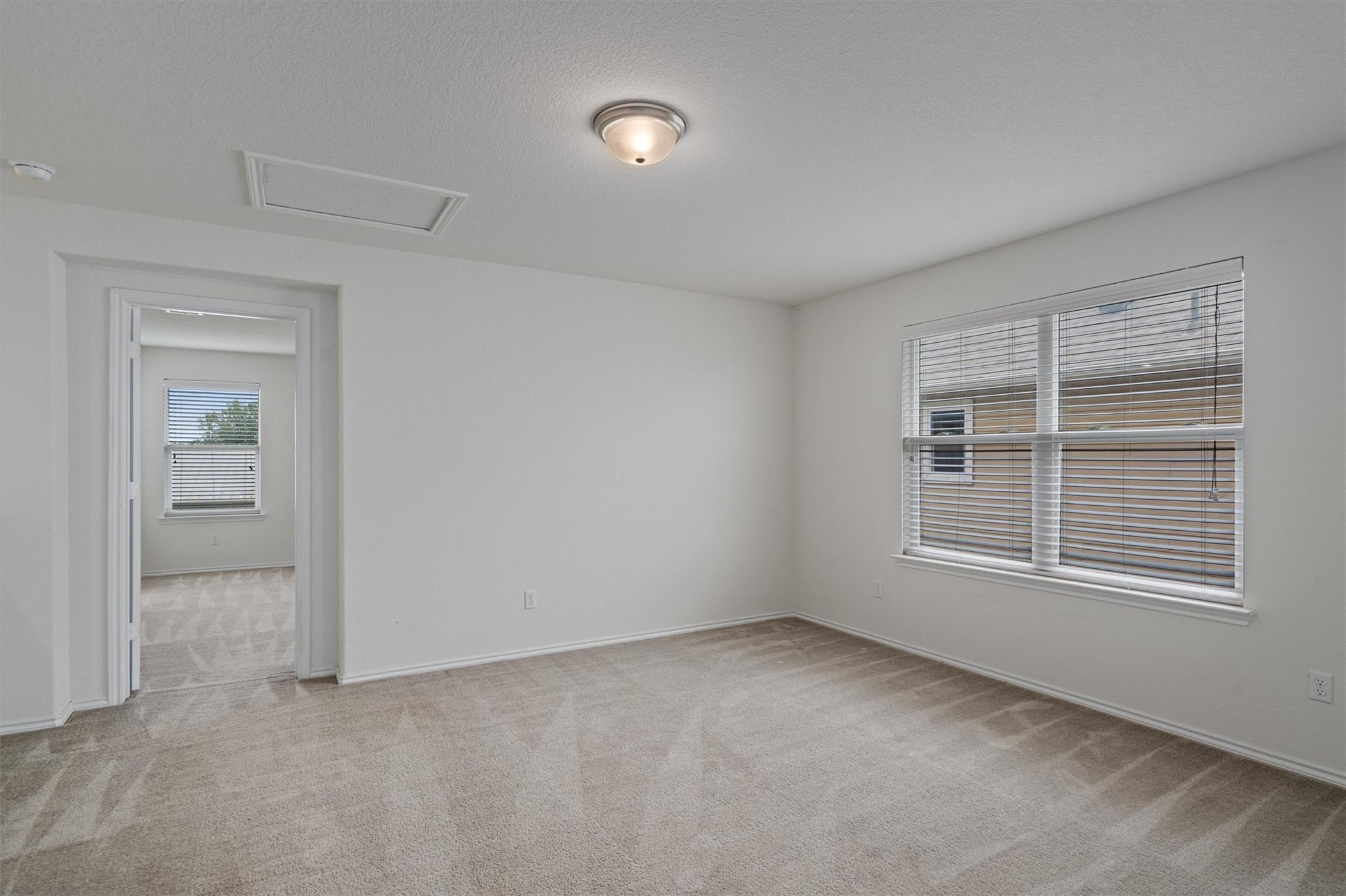 2950 E Old Settlers Blvd #37 Property Photo 18