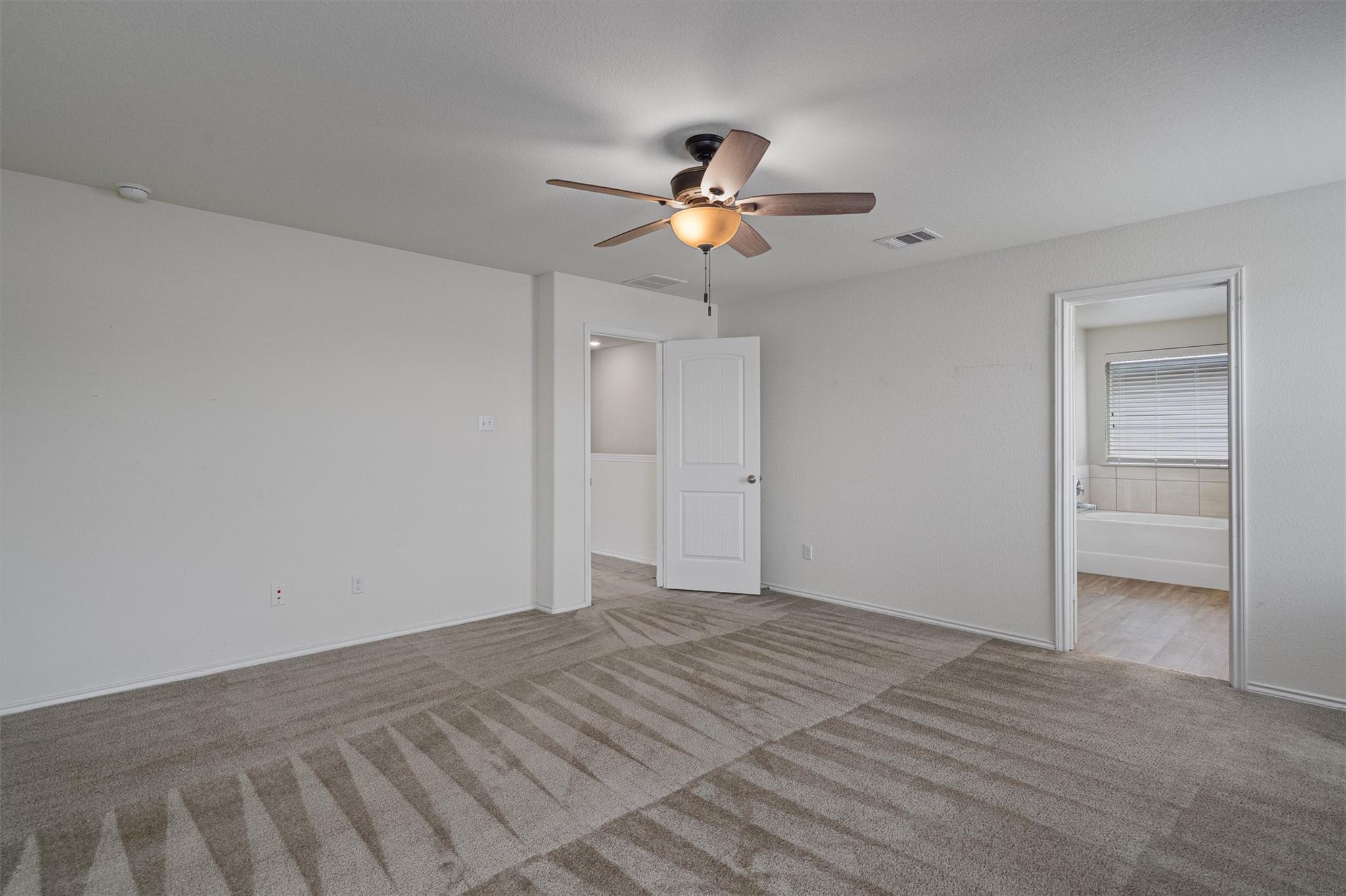 2950 E Old Settlers Blvd #37 Property Photo 21