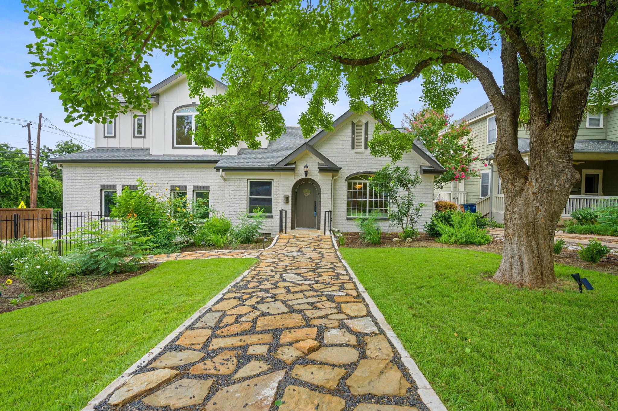 2110 Travis Heights Blvd Property Photo 1