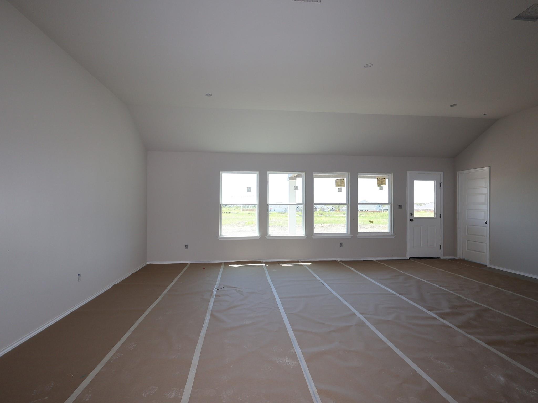 13501 Van Hollen Rd Property Photo 2