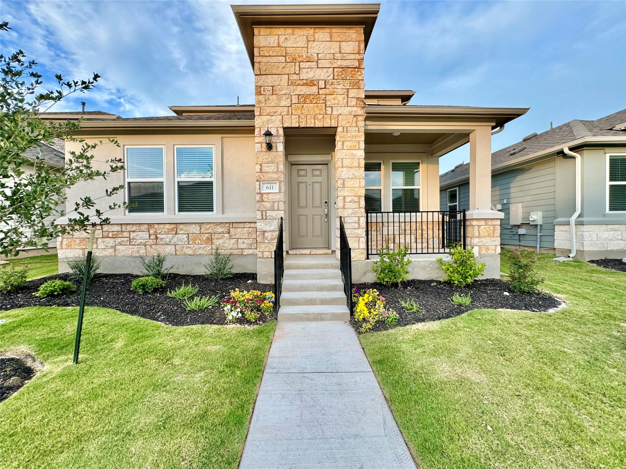 611 Emory Crossing Blvd Property Photo