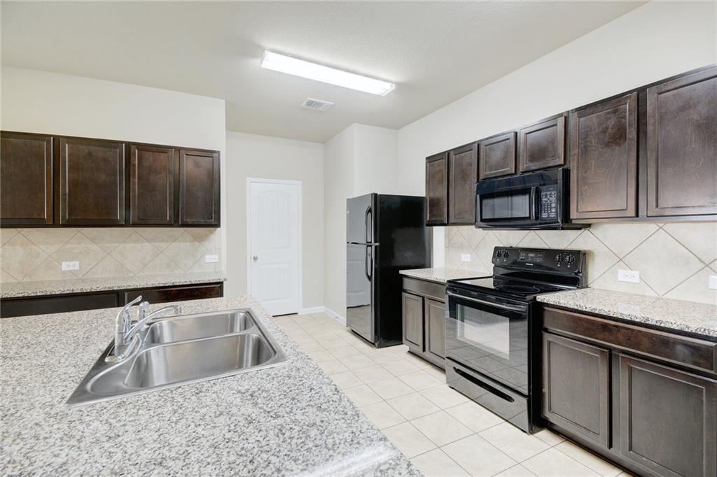 5817 Roderick Dr Property Photo 11