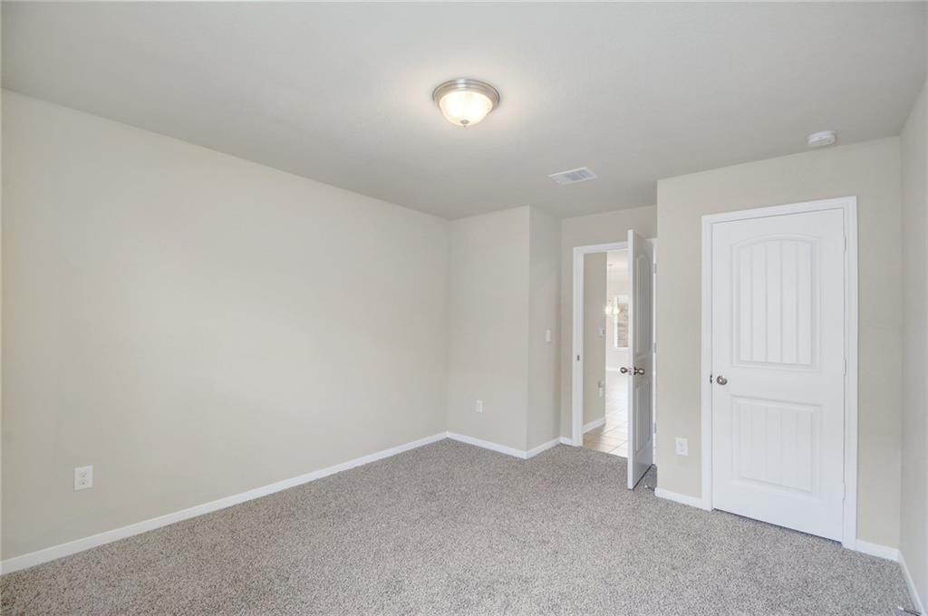 5817 Roderick Dr Property Photo 21