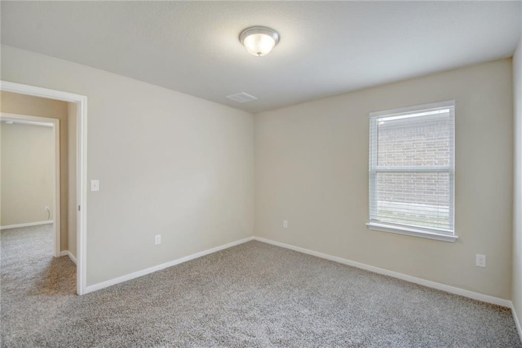 5817 Roderick Dr Property Photo 23