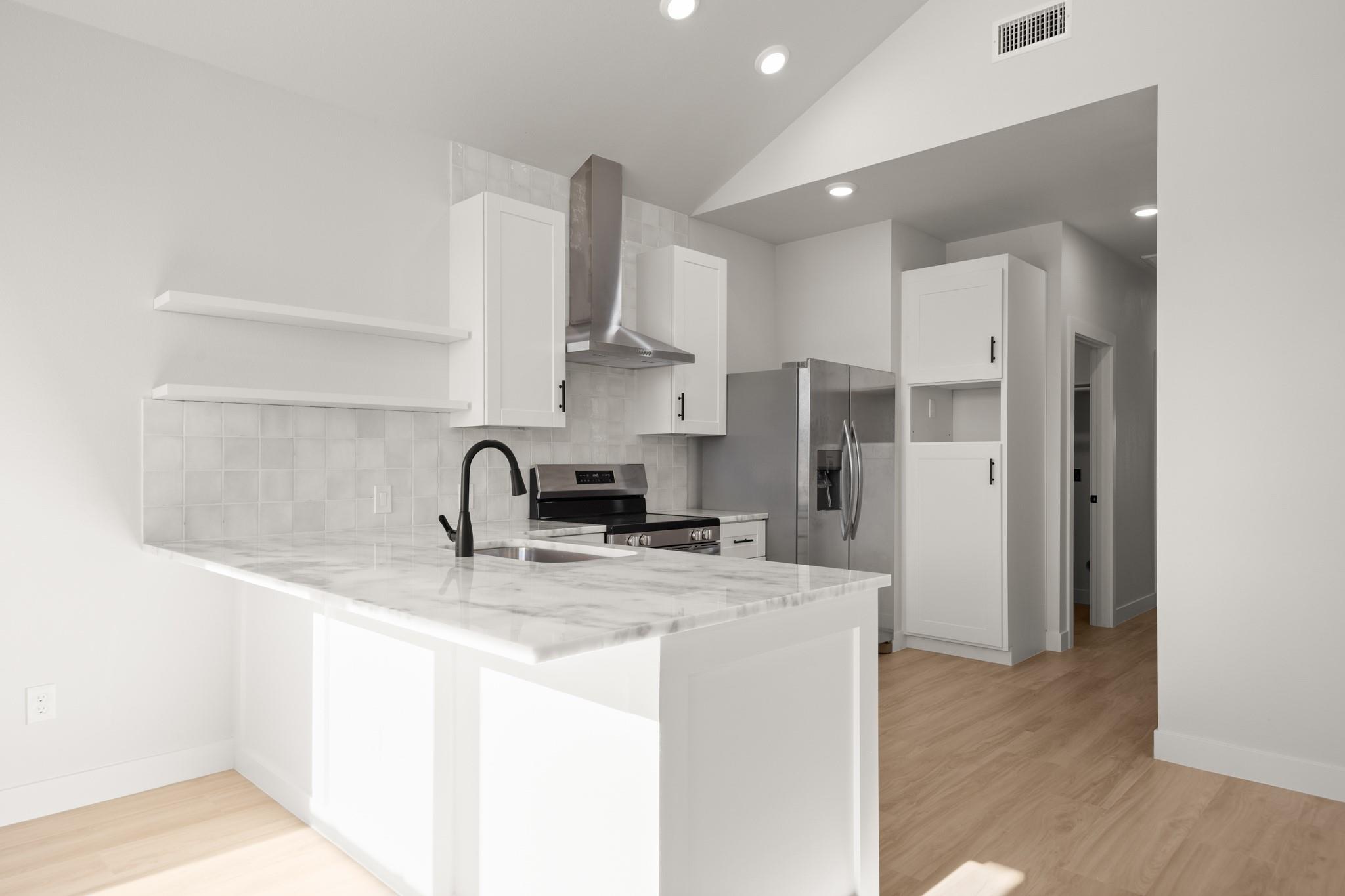 306 S Avenue P Ave #b Property Photo 12
