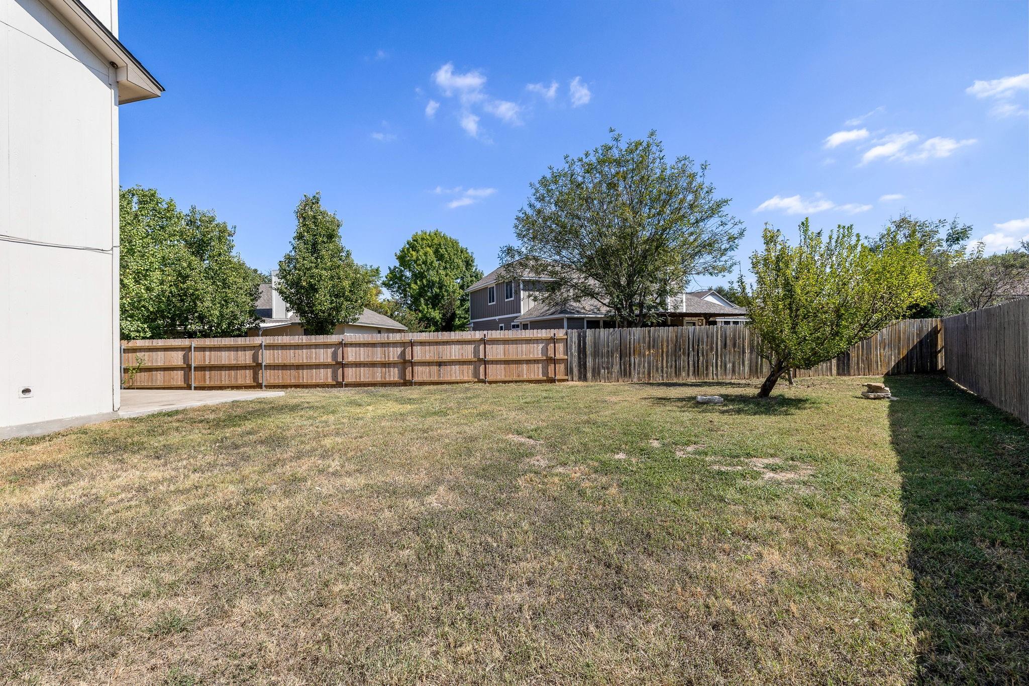 110 Dogwood Dr Property Photo 25