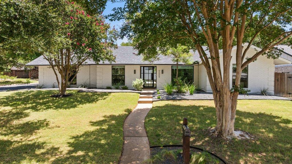 9009 Rockcrest Dr Property Photo 1