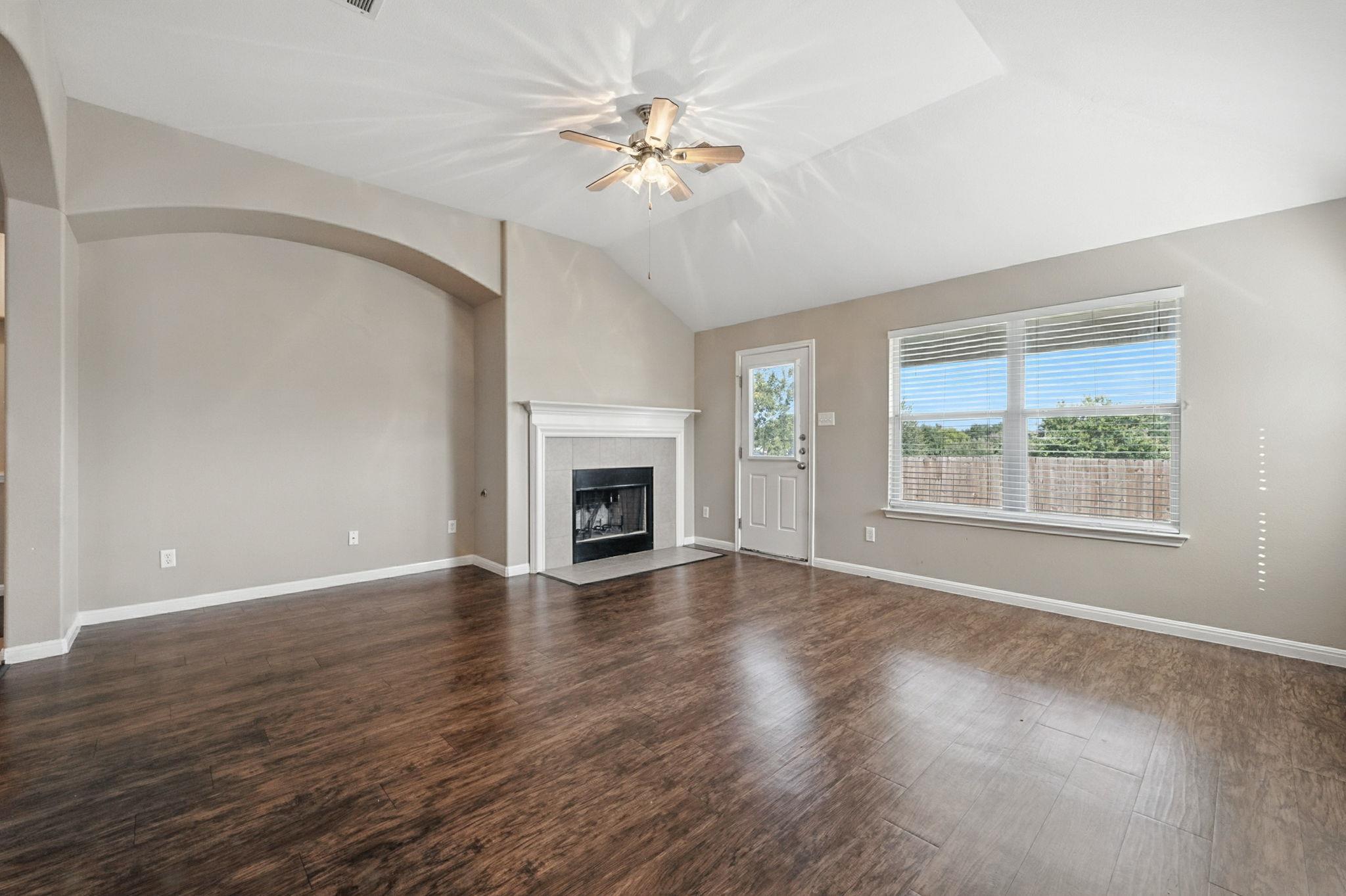 18505 Sandy Bottom Dr Property Photo 13