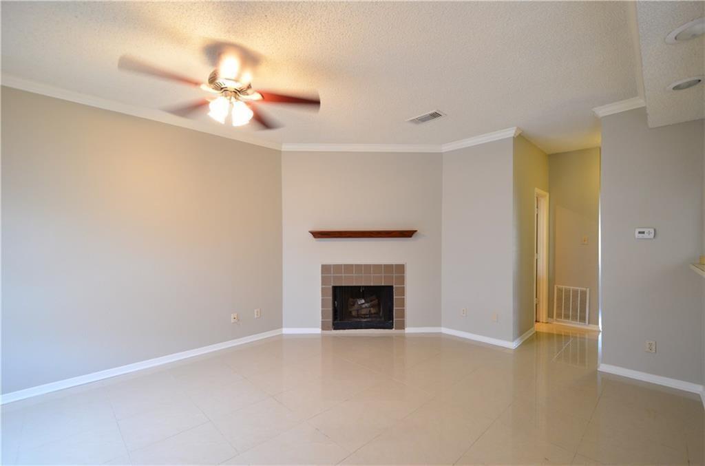 915 W 23rd St #201 Property Photo 2